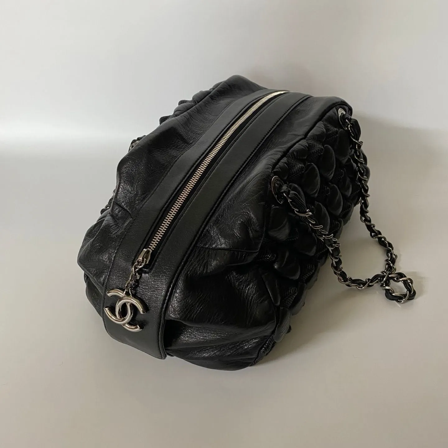 Preloved Chanel Shoulder Bag Leather Ladies Black Type - NG102736