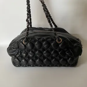 Preloved Chanel Shoulder Bag Leather Ladies Black Type - NG102736