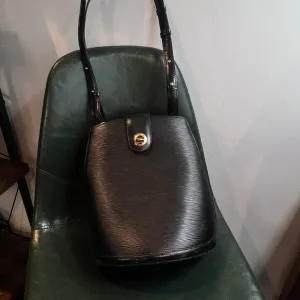 Preloved LV Leather Shoulder Bag AF684