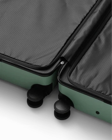 Ramverk Carry-On Luggage