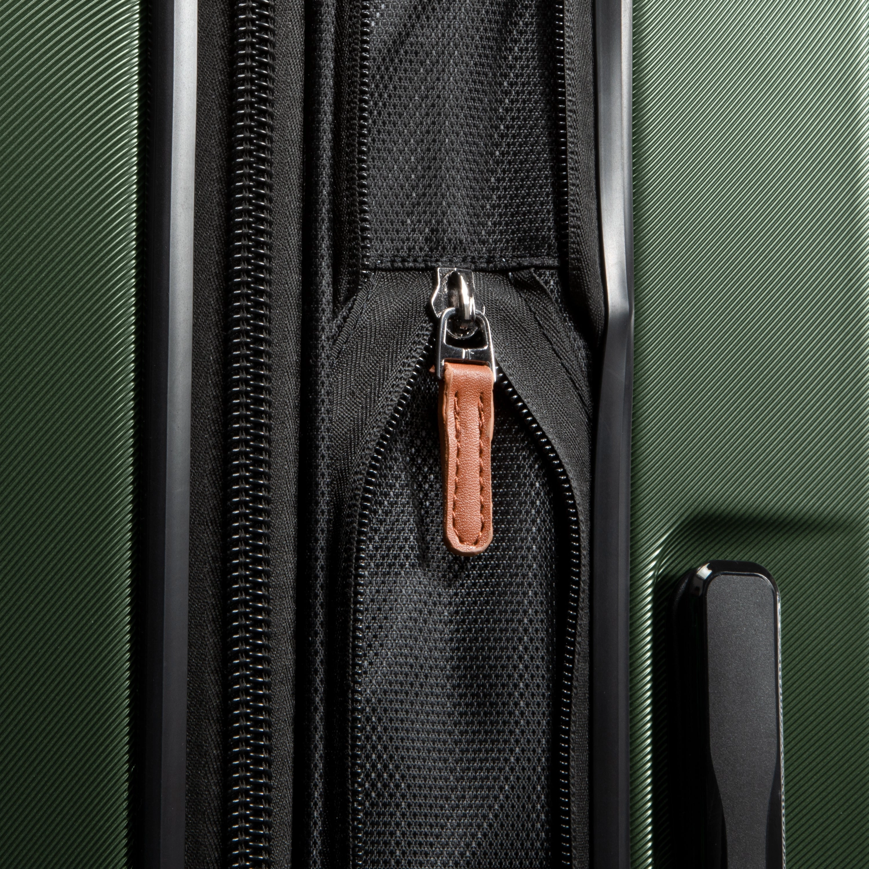 Ricardo Beverly Hills Montecito 2.0 Hardside Expandable Spinner 3-Piece Luggage Set