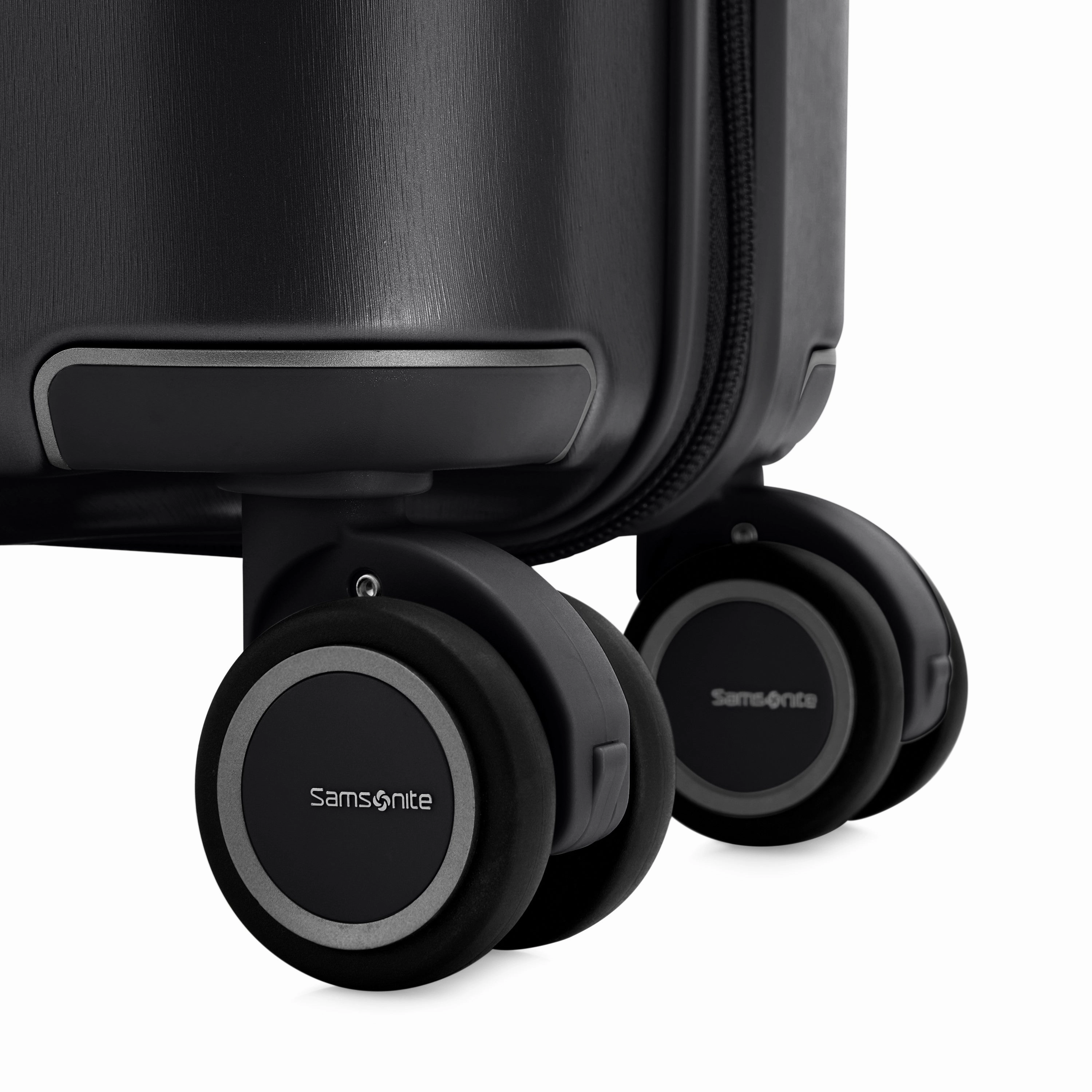 Samsonite Evoa Z Spinner Carry-On Luggage