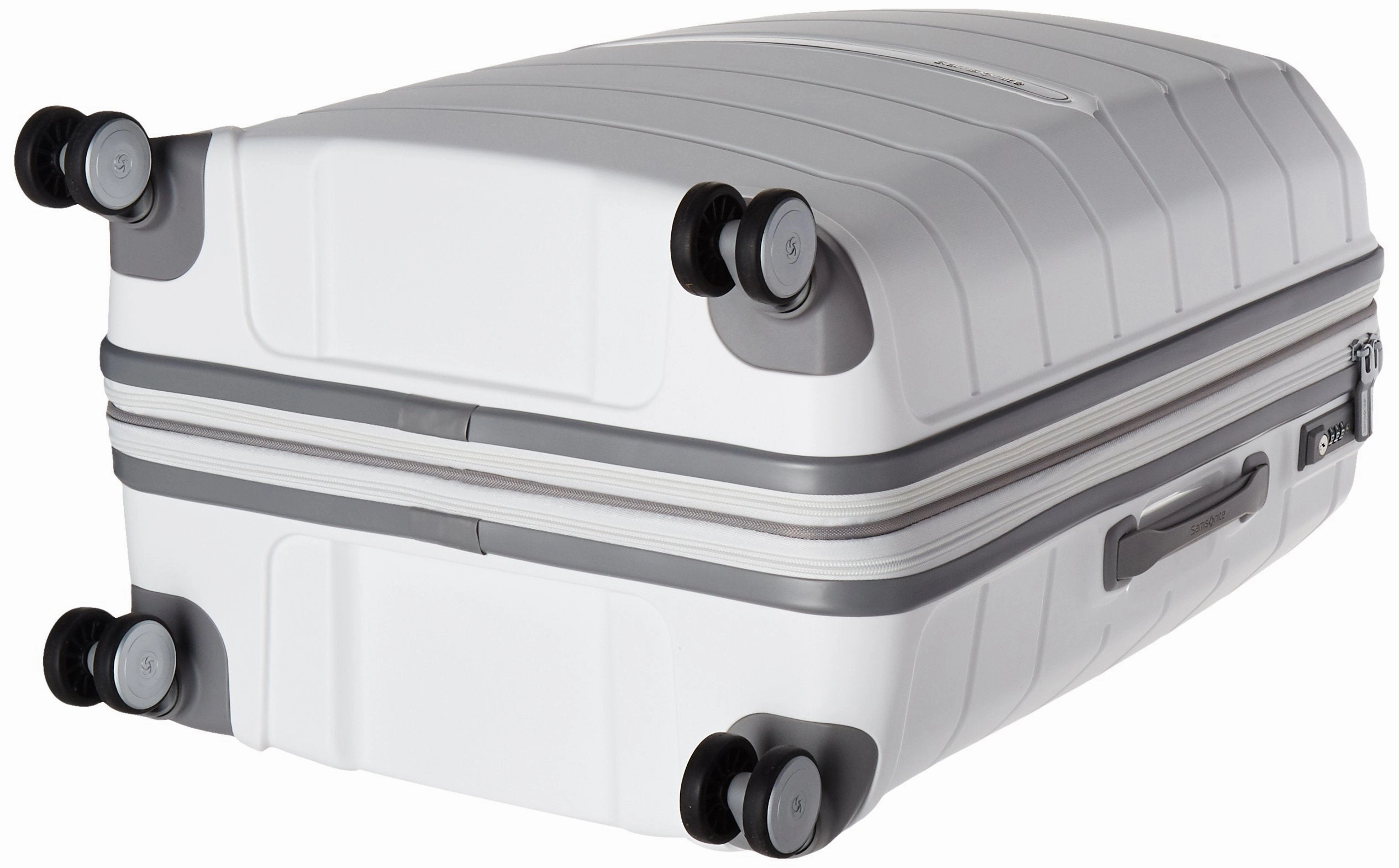 Samsonite Freeform 24" 4-Wheel Medium Luggage