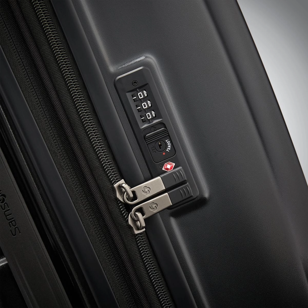 Samsonite Octiv Large Spinner