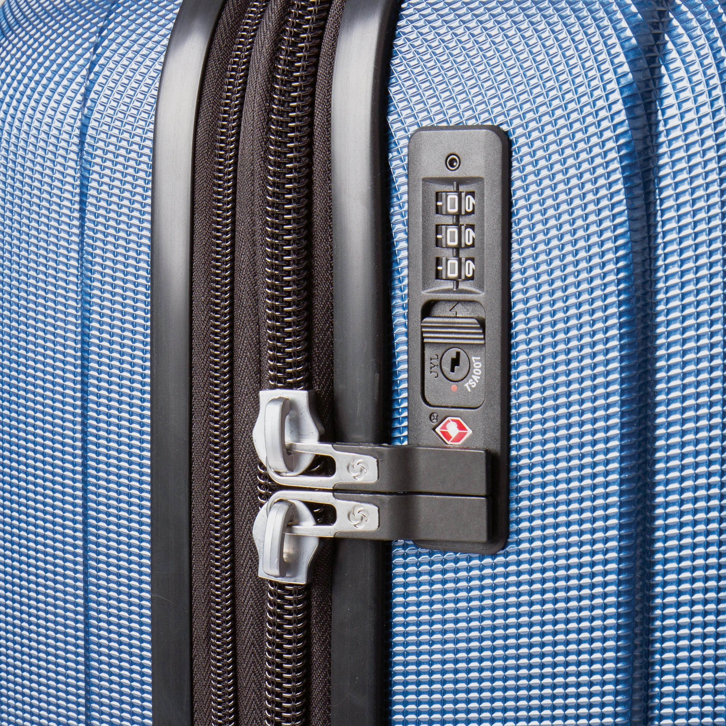 Samsonite Omni 3.0 Medium Spinner Expandable Luggage