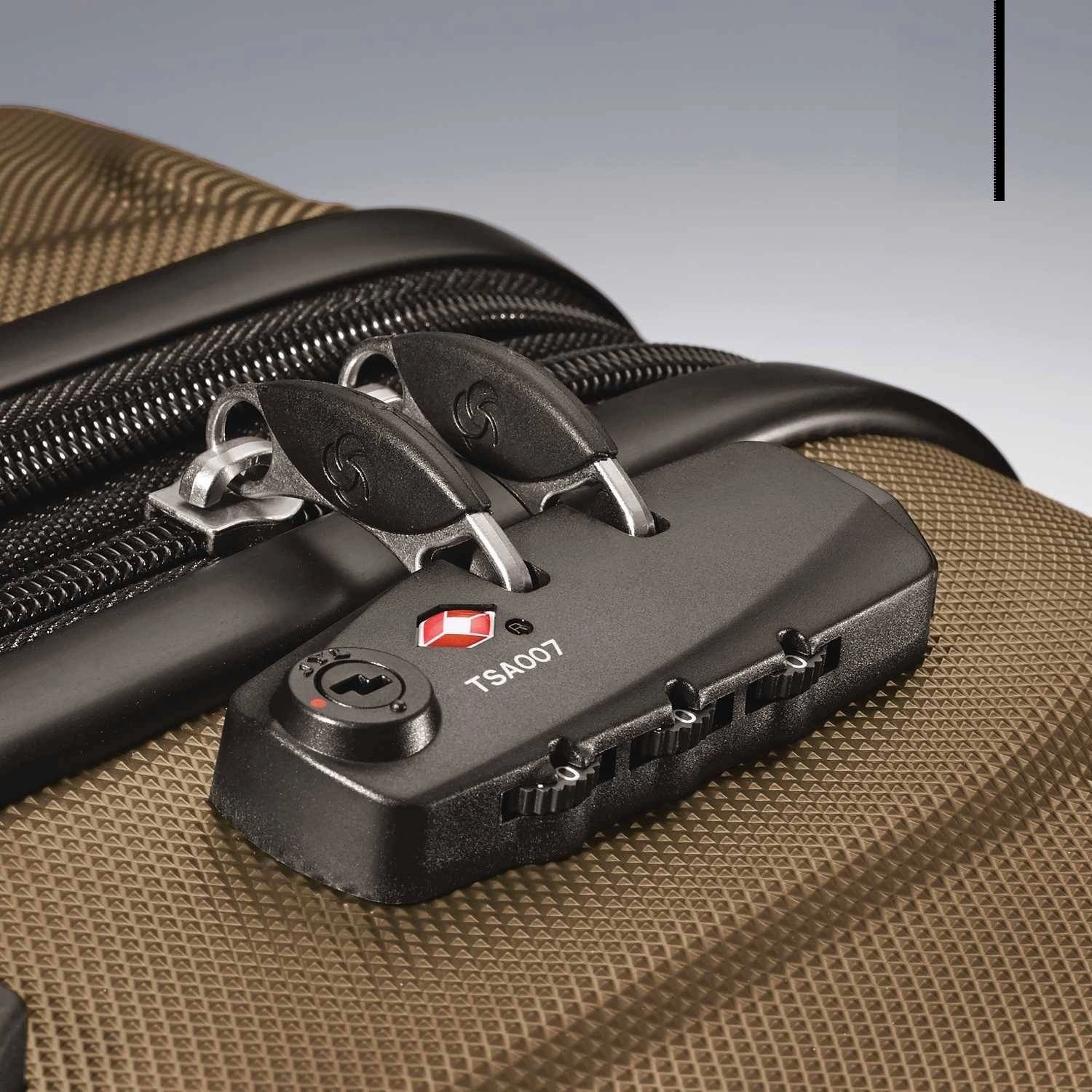 Samsonite Omni PC 3 Piece Set (20"/24"/28") Hardshell 4-Wheel Luggage Sets