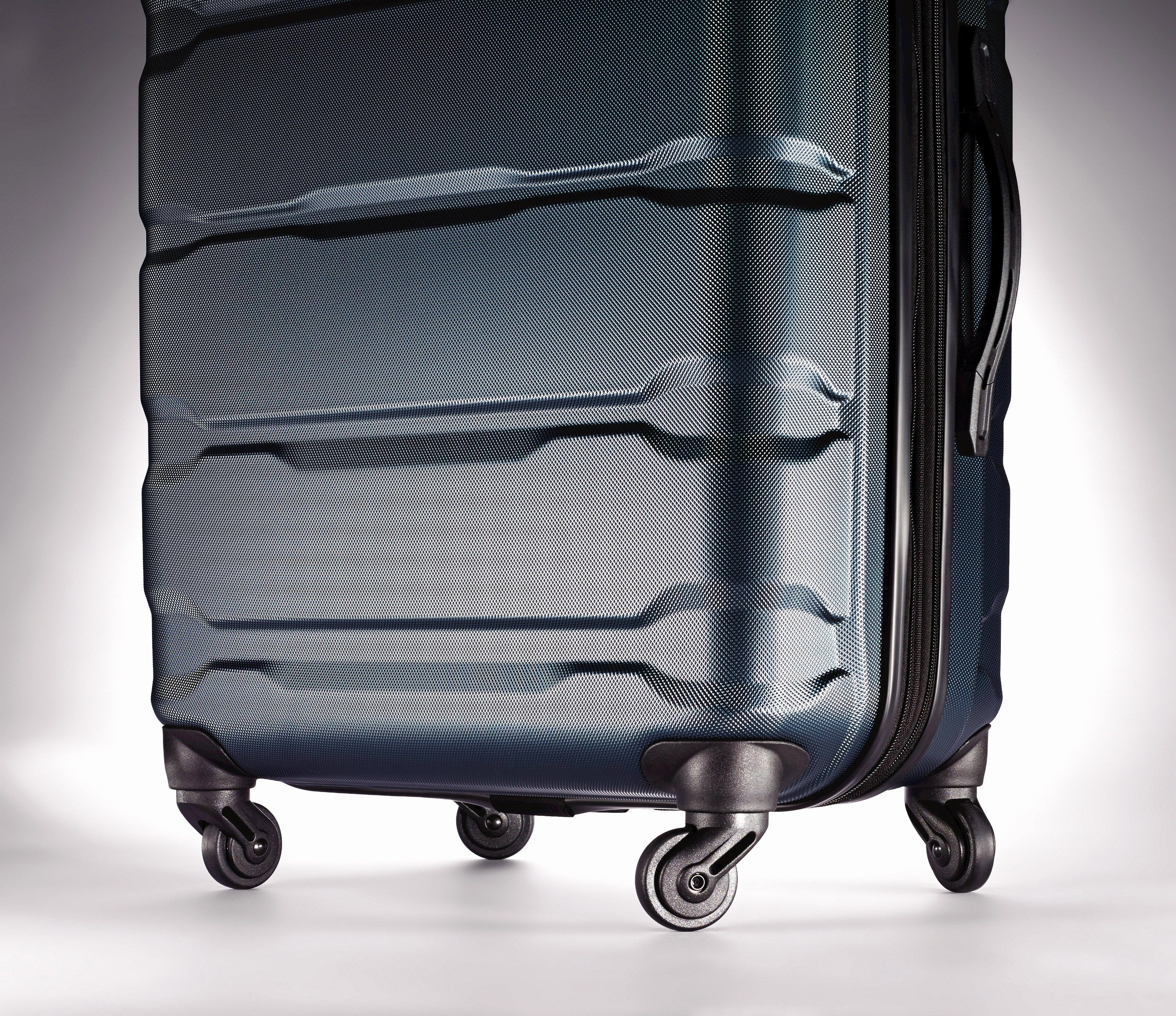 Samsonite Omni PC 3 Piece Set (20"/24"/28") Hardshell 4-Wheel Luggage Sets