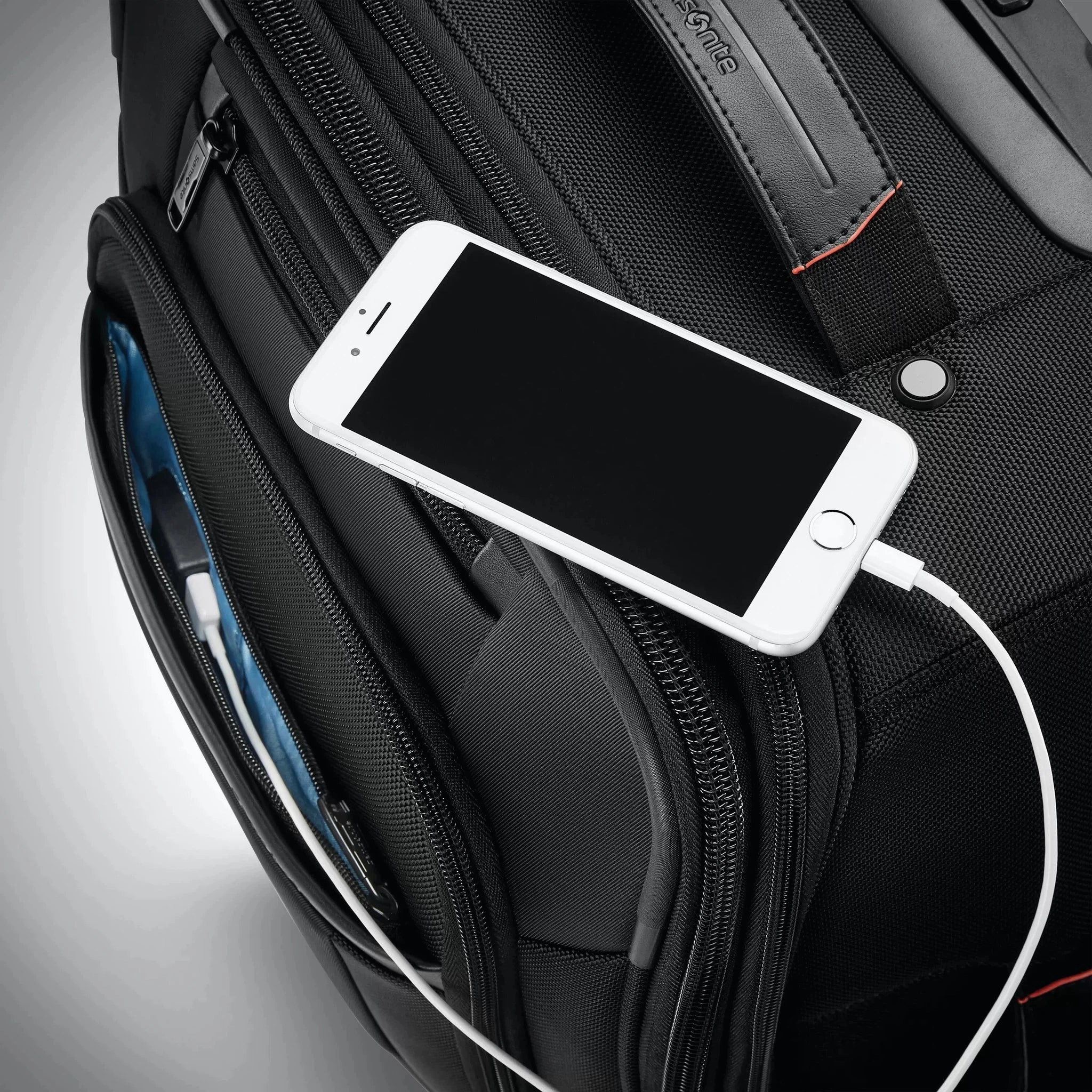 Samsonite Pro Carry-On Expandable Spinner