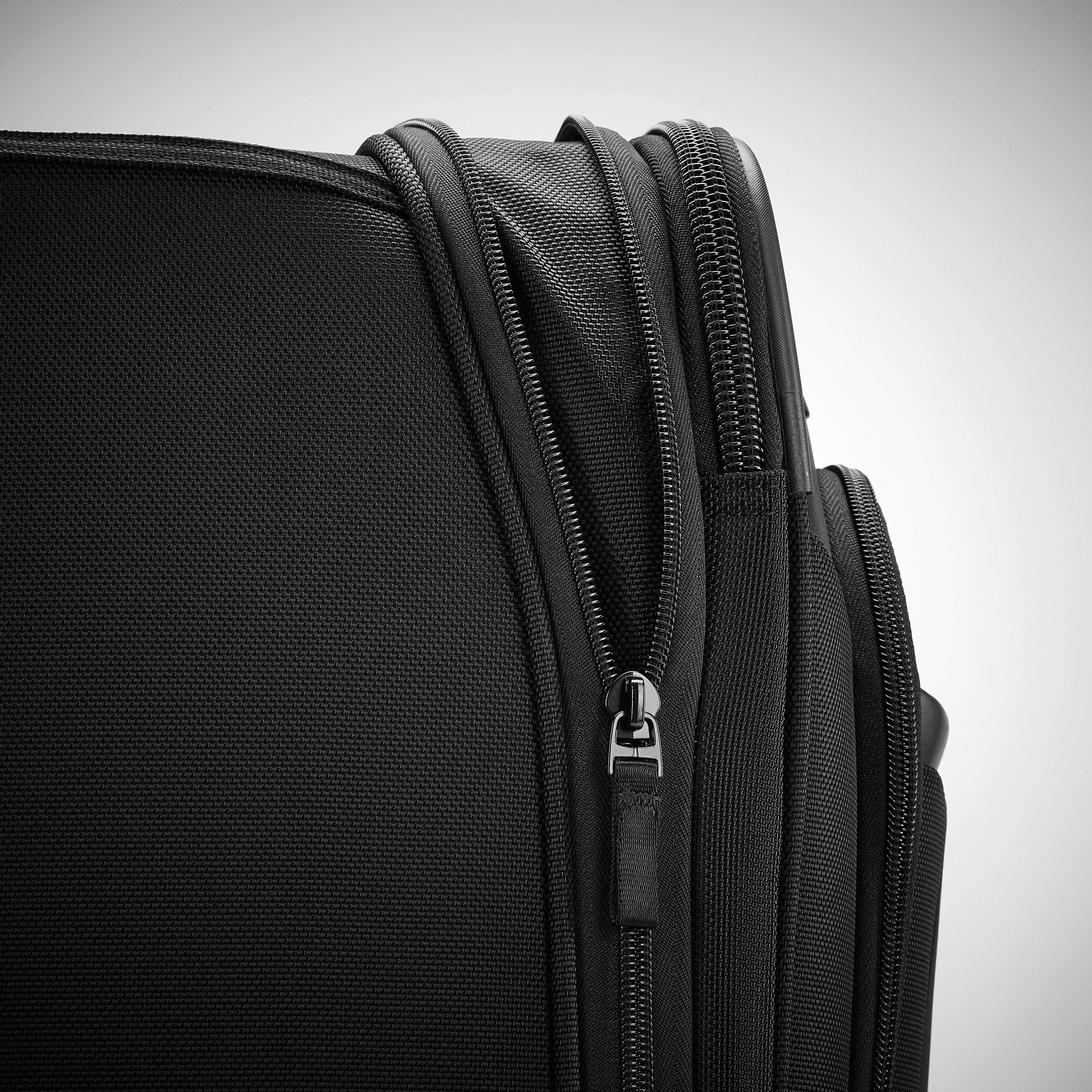 Samsonite PRO Expandable Spinners