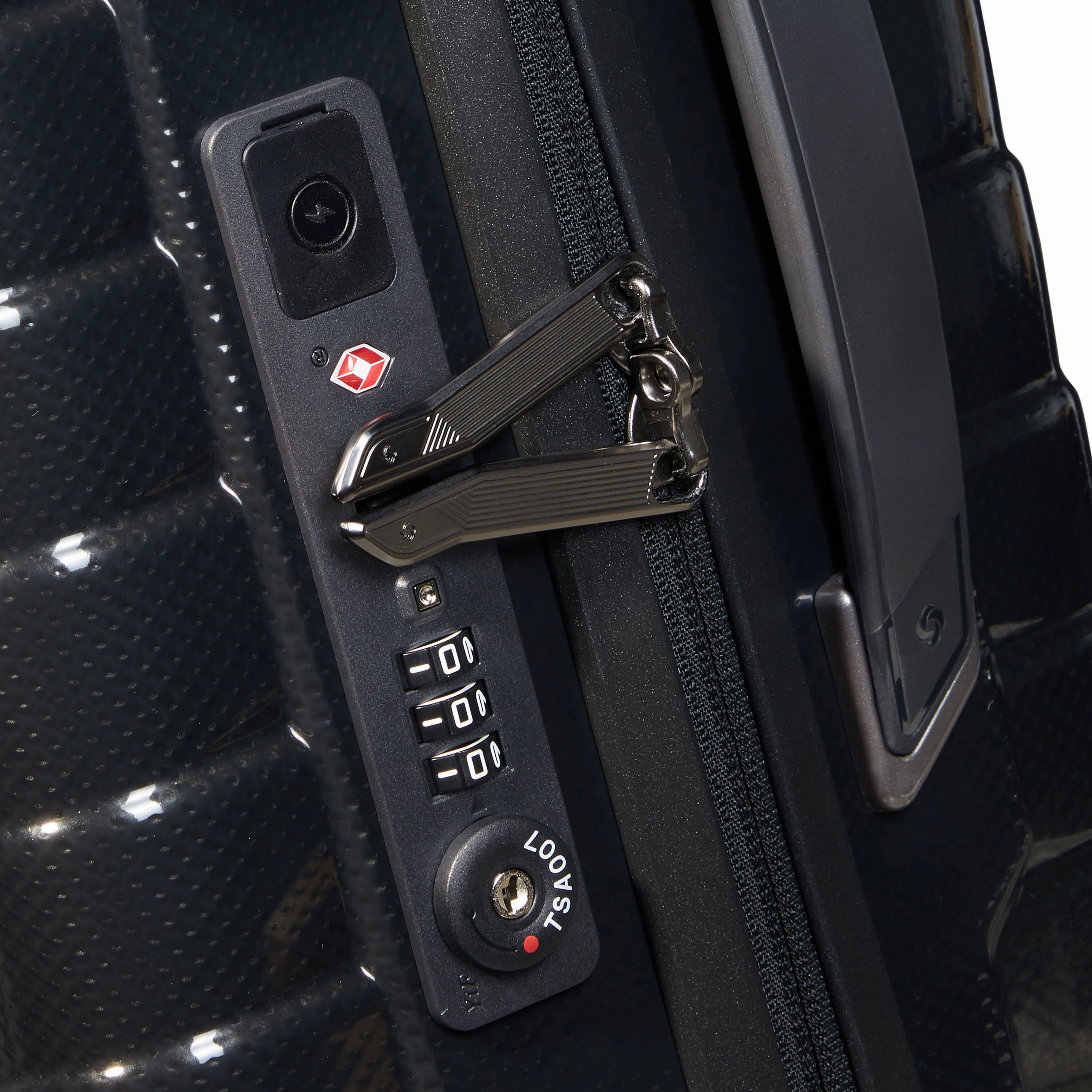 Samsonite Proxis Expandable Spinner Carry-On Luggage
