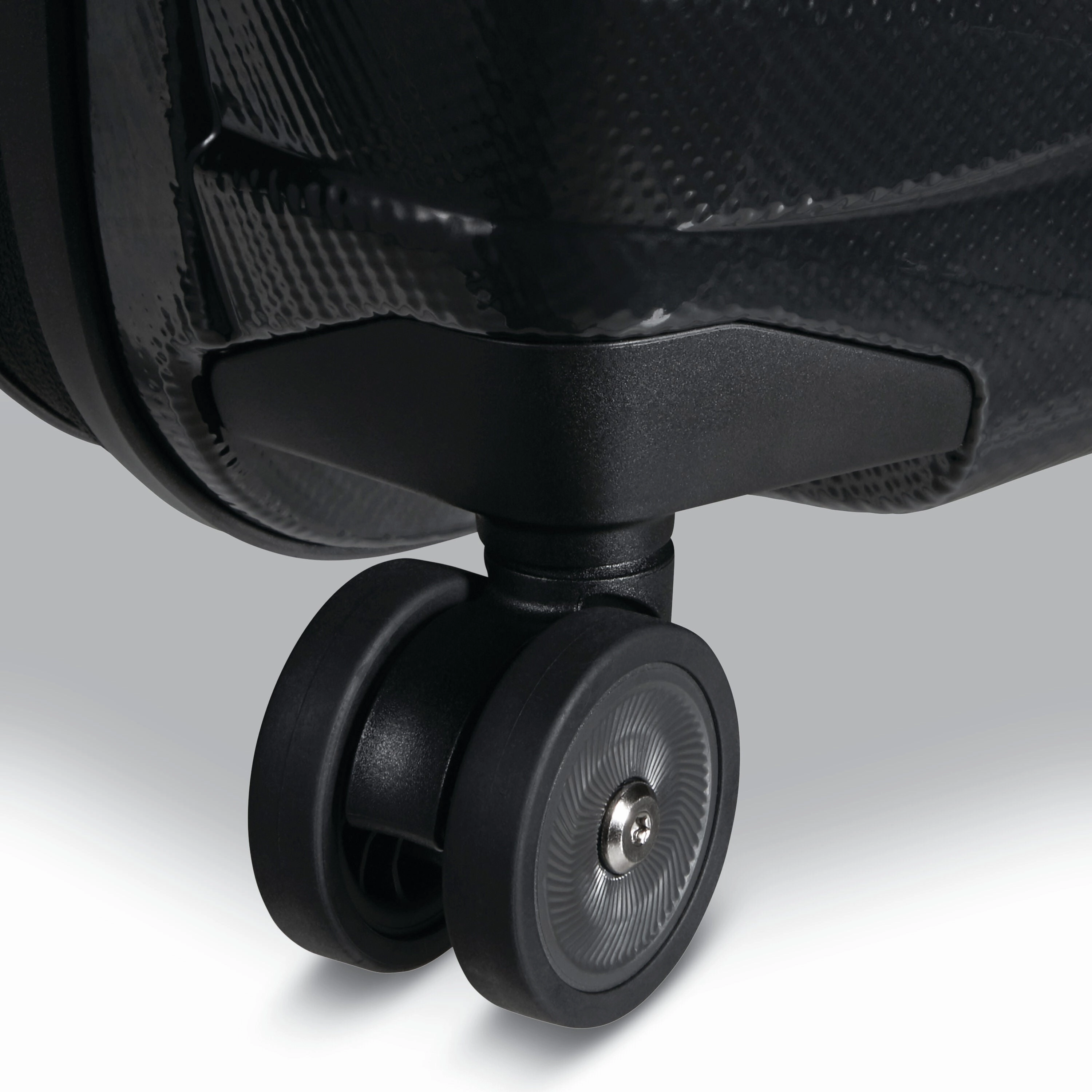 Samsonite Proxis Expandable Spinner Carry-On Luggage