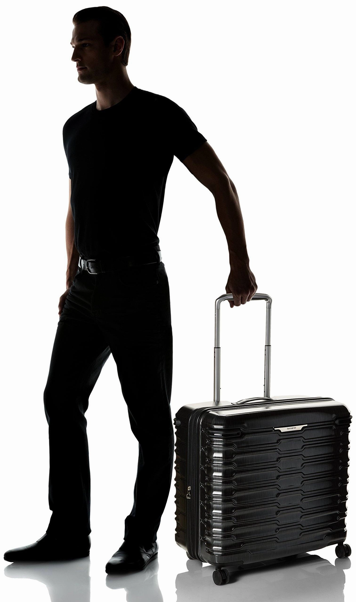 Samsonite Stryde 25" 4-Wheel Medium Luggage
