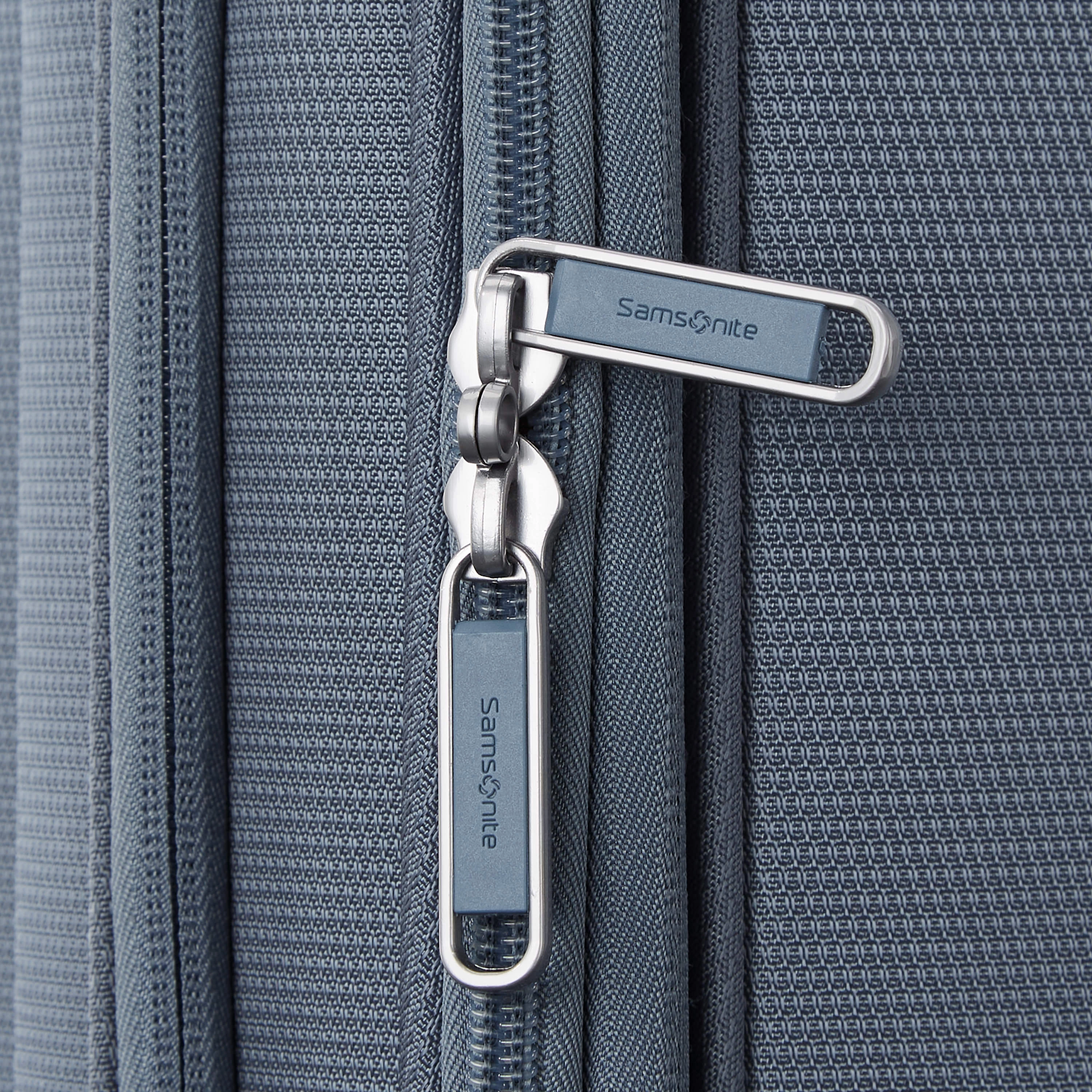 Samsonite Uplift Spinner Large Expandable Luggage