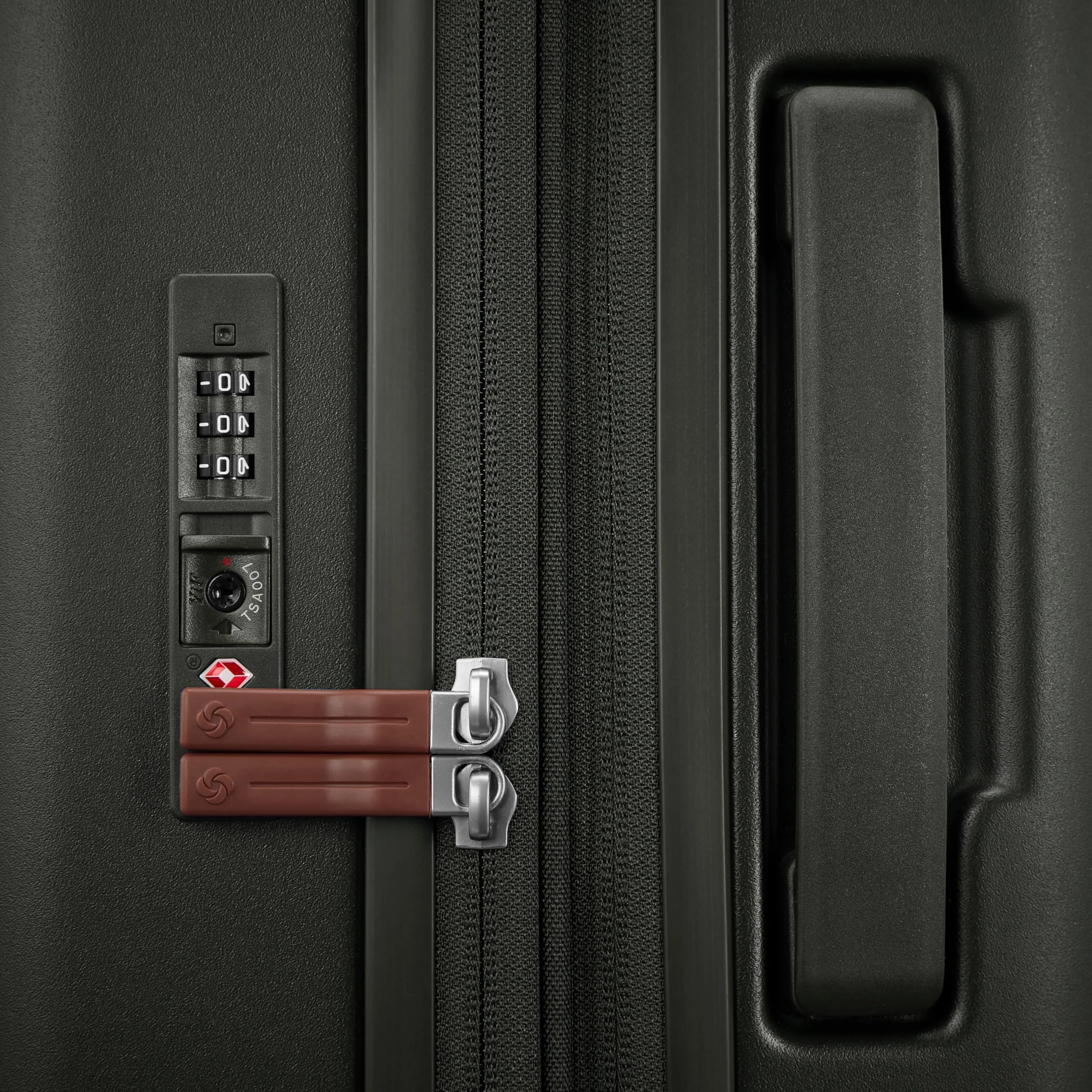 Samsonite Virtuosa Hardside Expandable Luggage with Spinner Wheels