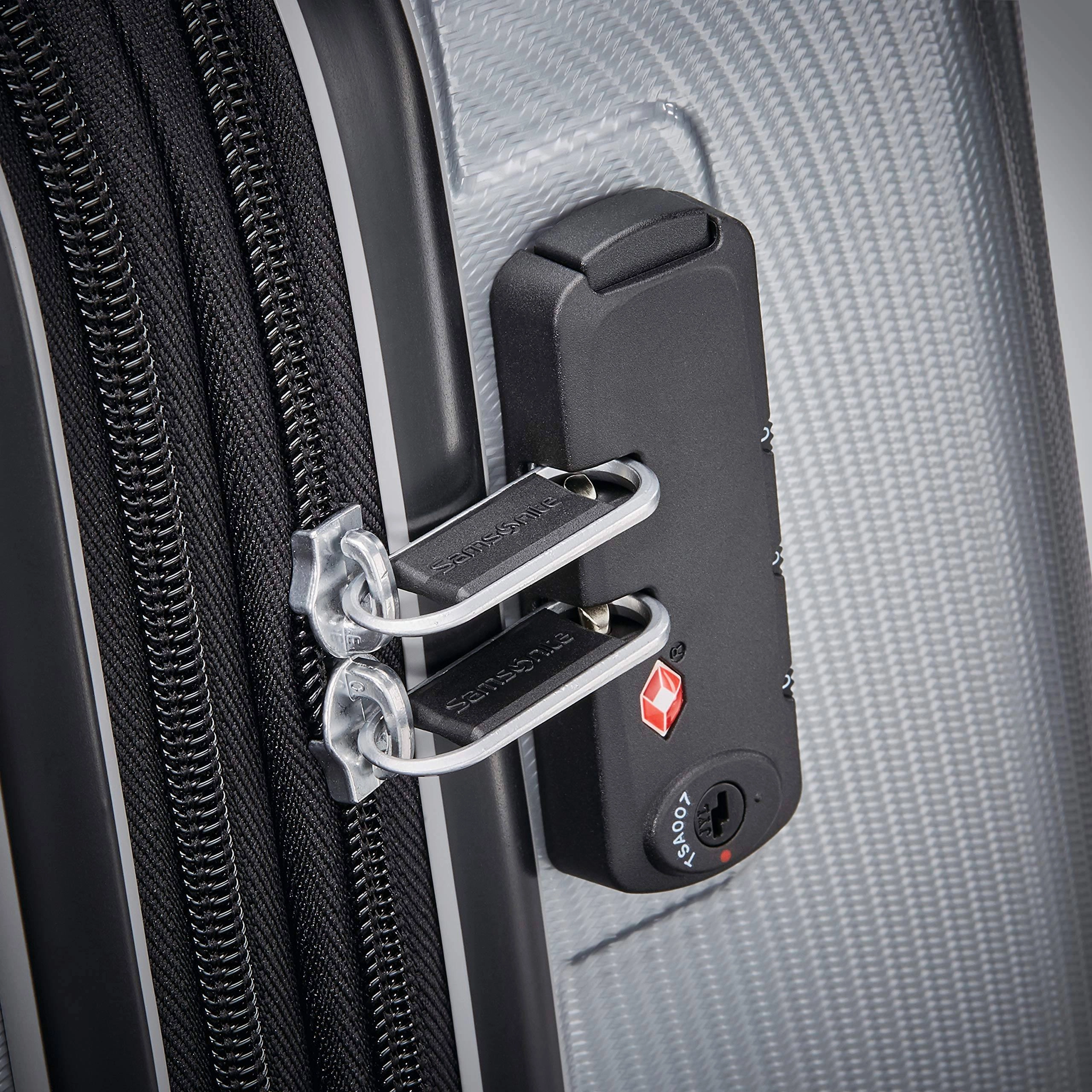 Samsonite Winfield 3 DLX Checked-Large 28-Inch 4-Wheel Large Luggage