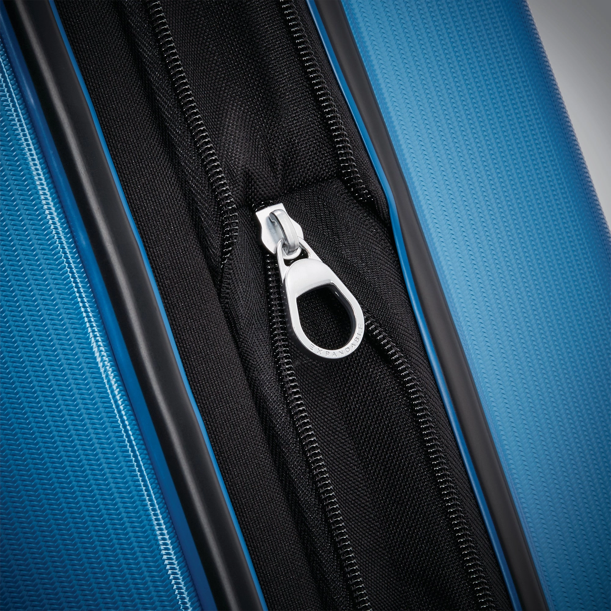Samsonite Winfield 3 DLX Spinner 71/25