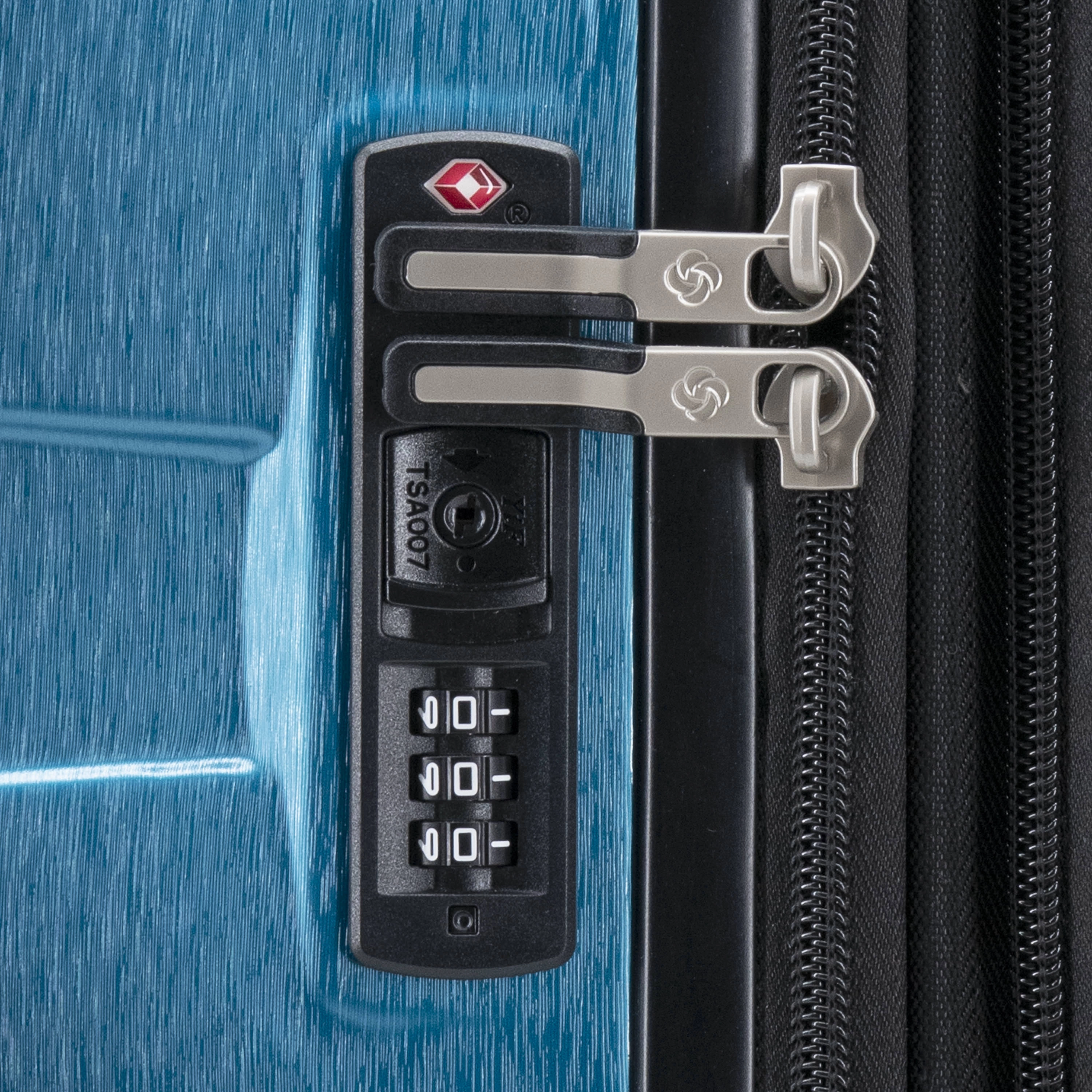 Samsonite Ziplite 6 Spinner Medium Expandable Luggage