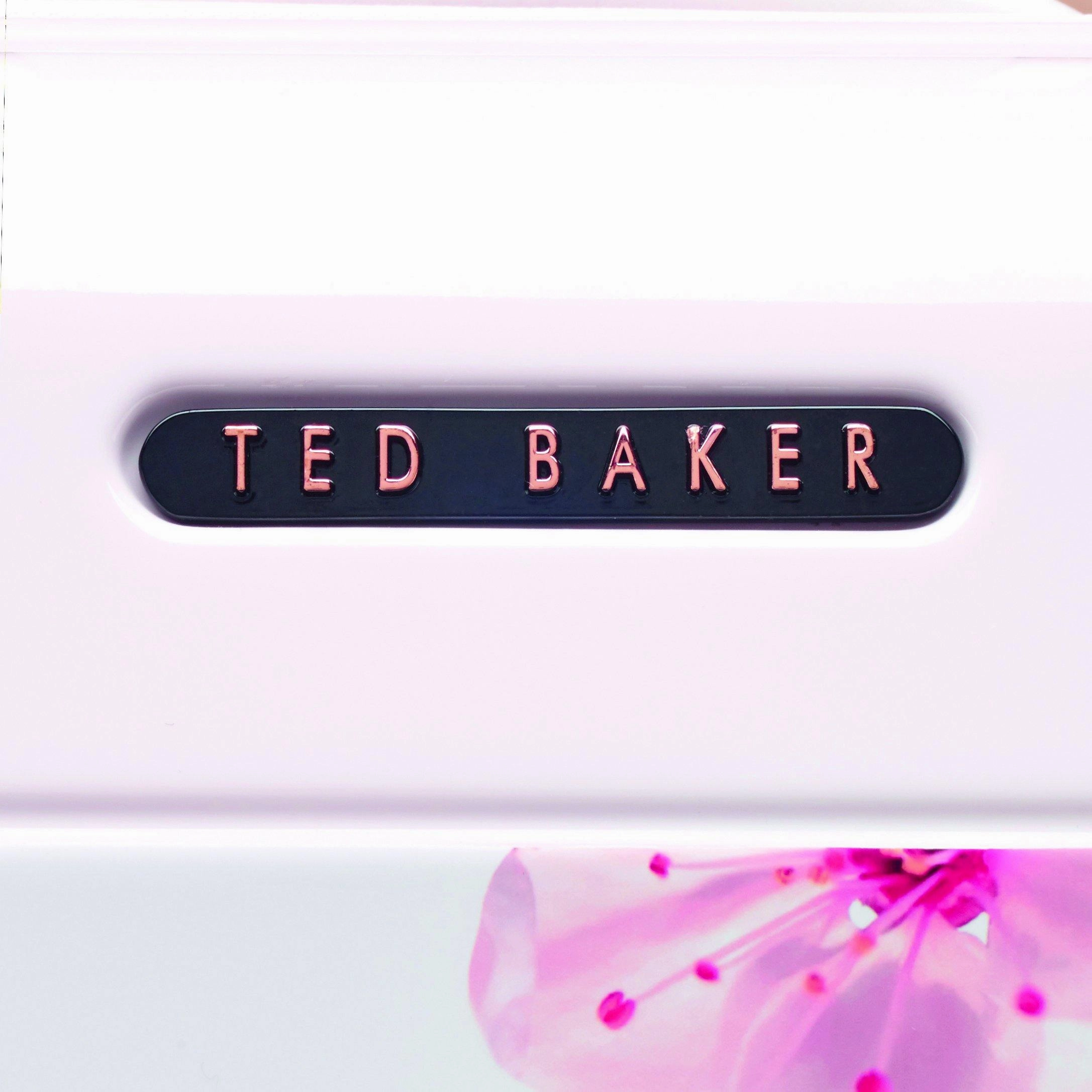 Ted baker Women's Hardside Checked-Medium 4-Wheel Medium Luggage