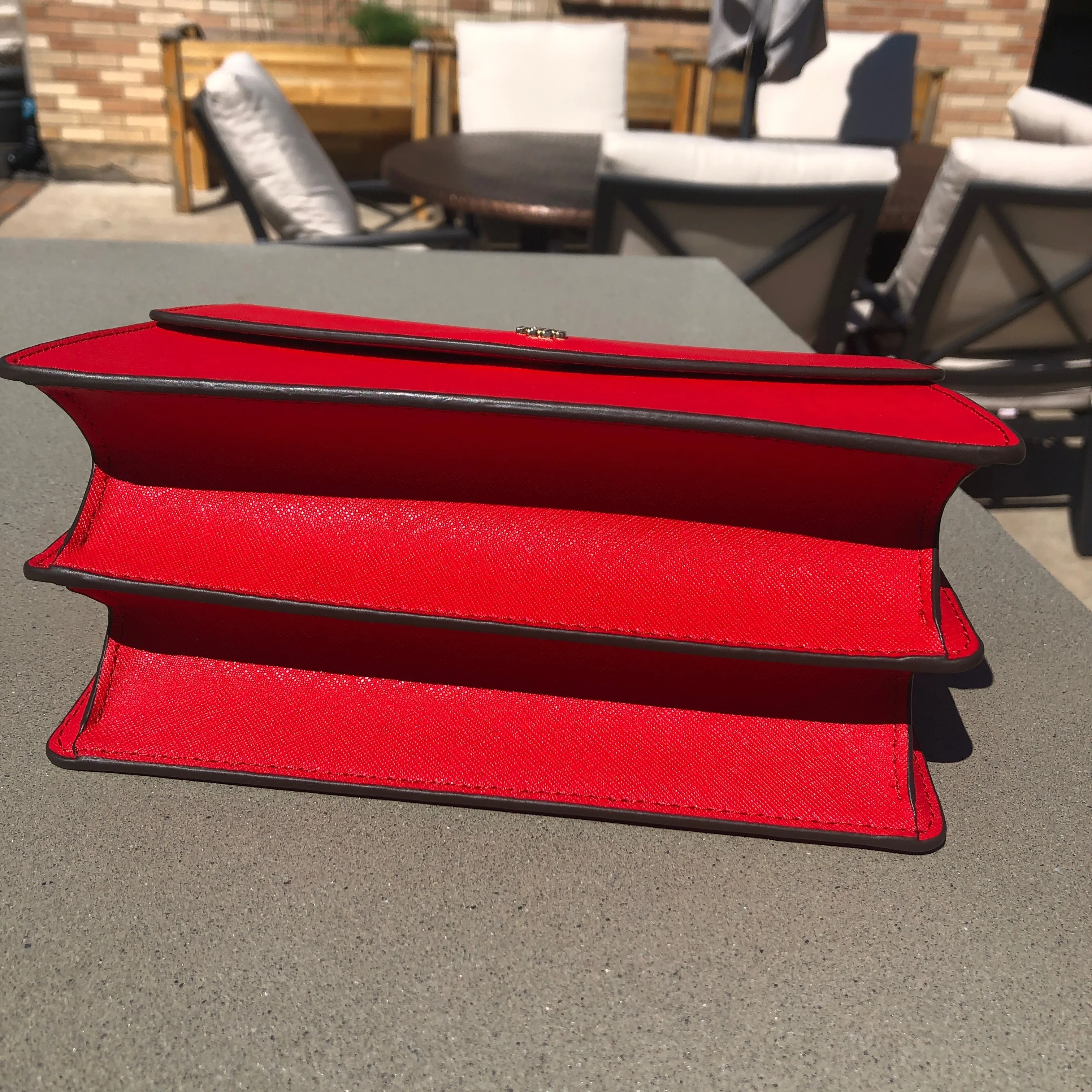 Tory Burch Emerson Envelope Shoulder Bag in Brilliant Red