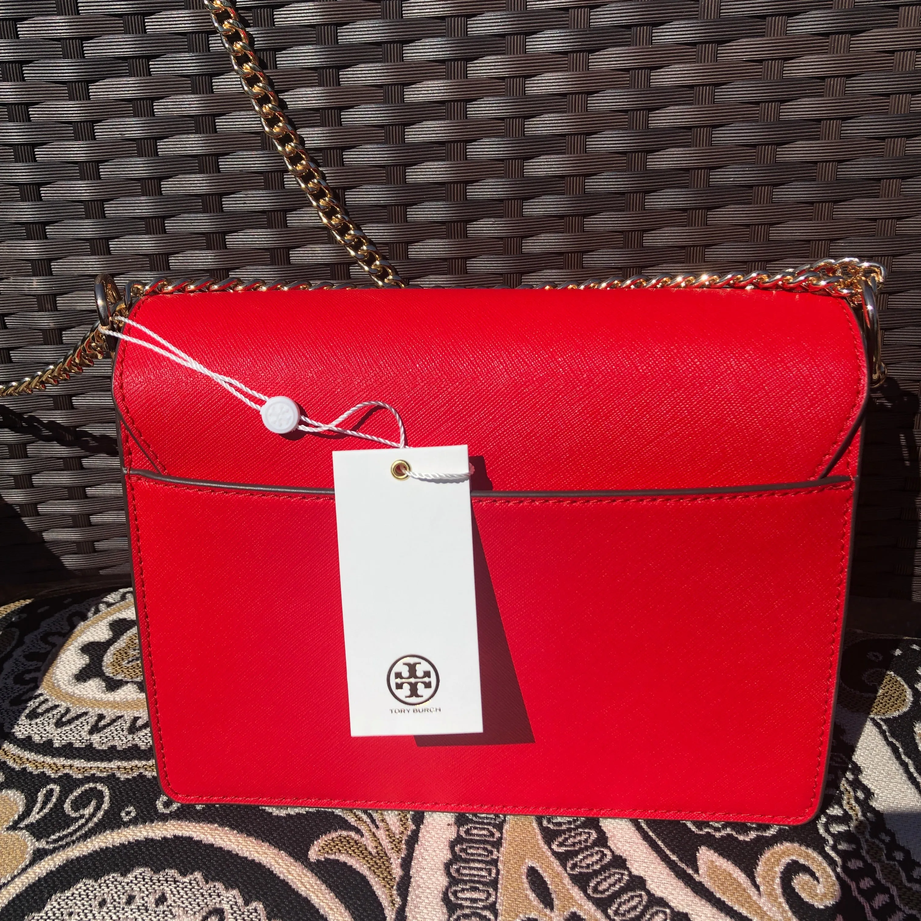 Tory Burch Emerson Envelope Shoulder Bag in Brilliant Red