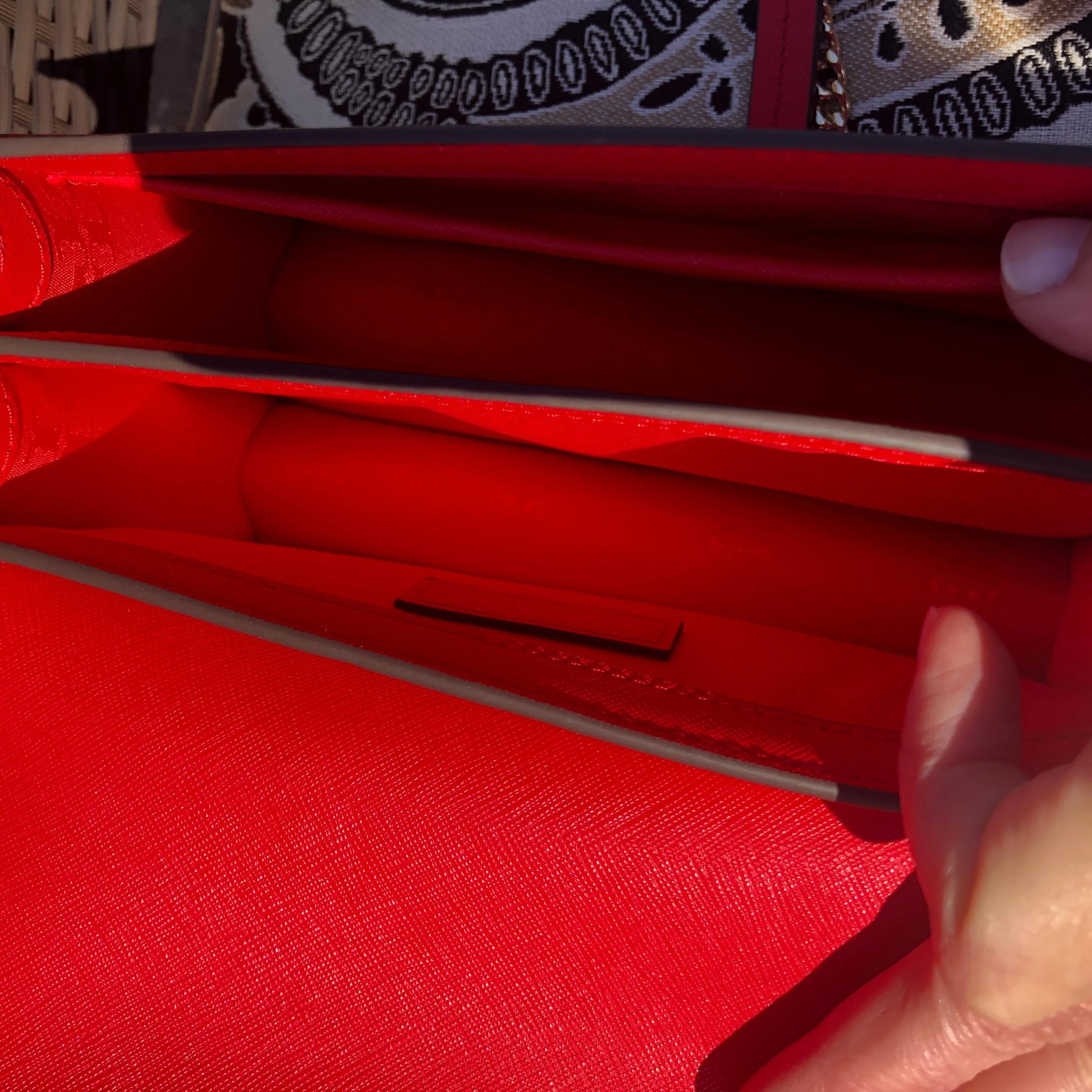 Tory Burch Emerson Envelope Shoulder Bag in Brilliant Red