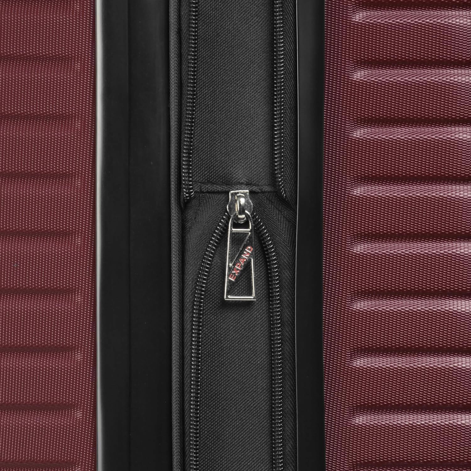 TOTAL TRAVELWARE Everest Expandable Hardsided Spinner, 20-Inch Carry-On