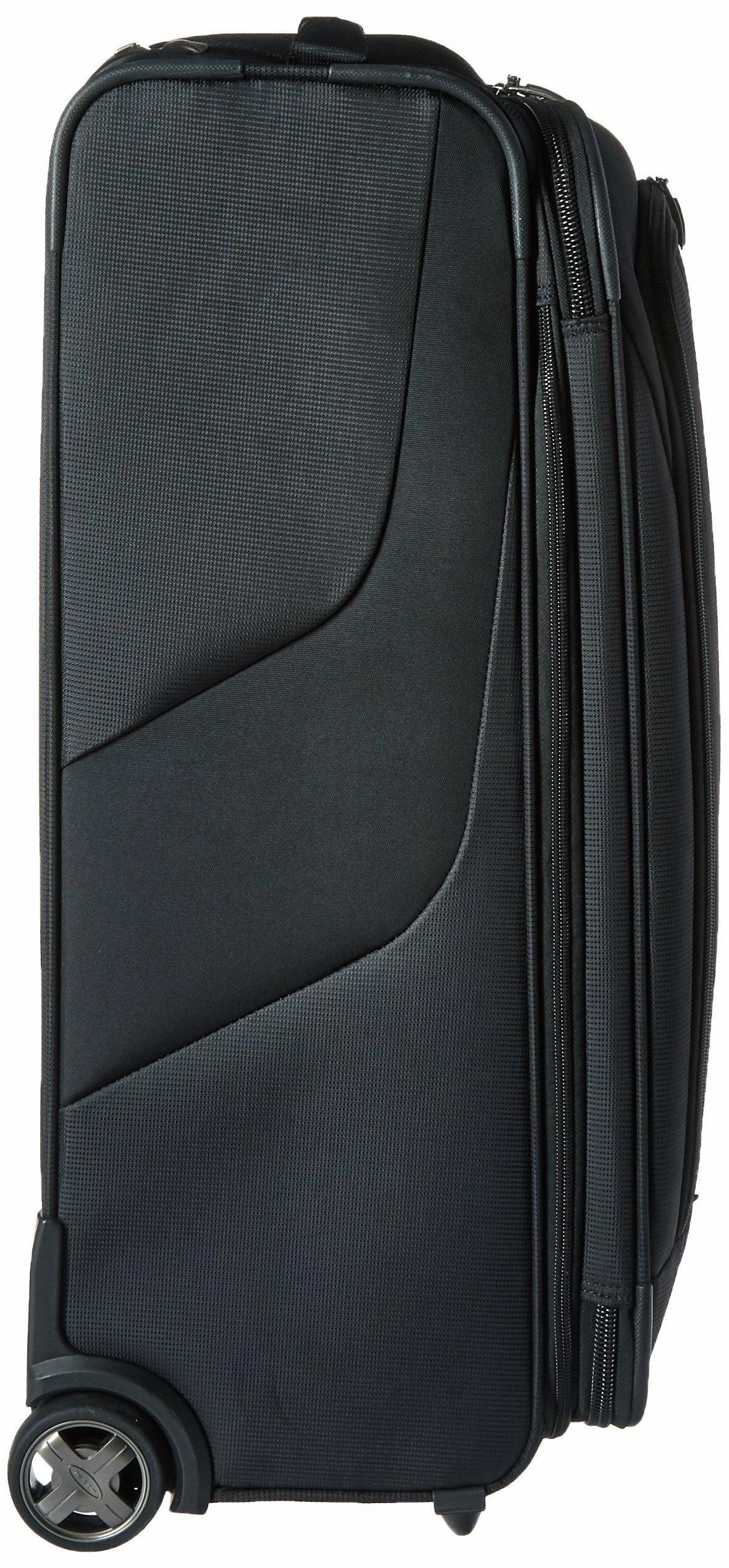 TravelPro Maxlite 4 26" 2-Wheel Medium Luggage
