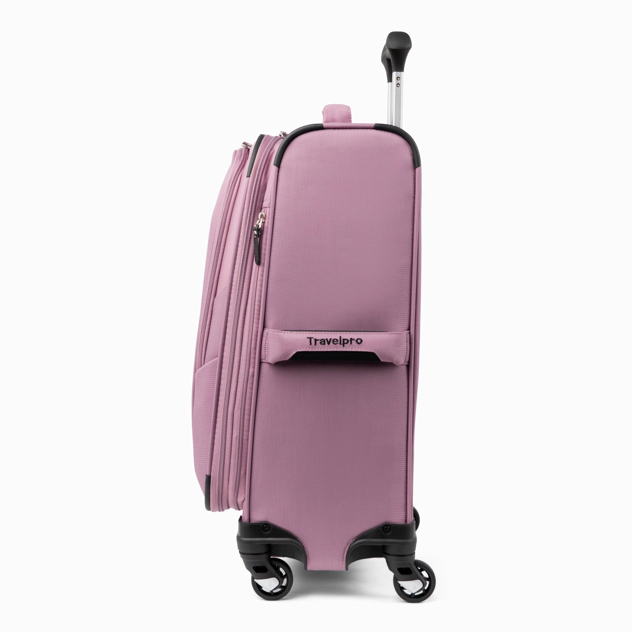 Travelpro Maxlite 5  Lightweight 21" Expandable Carry-On Spinner