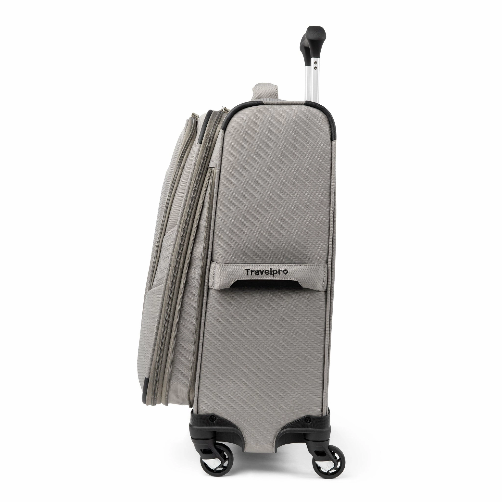 Travelpro Maxlite 5  Lightweight 21" Expandable Carry-On Spinner