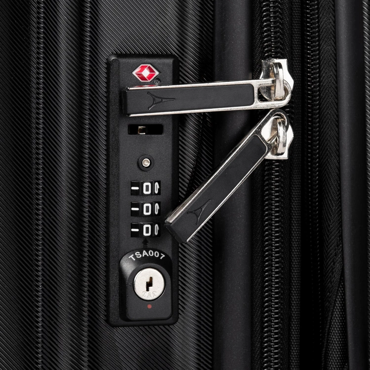 Travelpro Maxlite Air Large Check-in Expandable Hardside Spinner Luggage