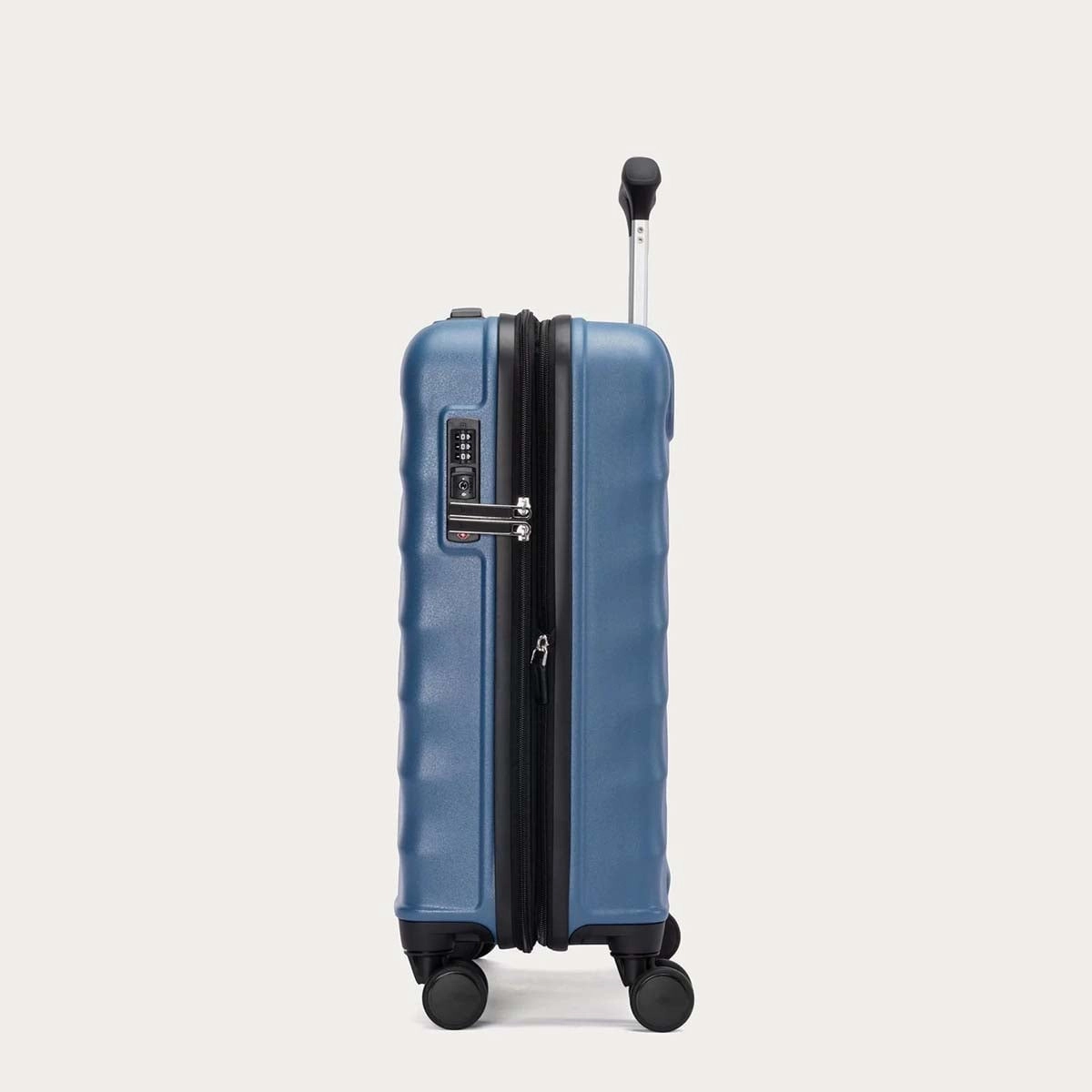 Travelpro Maxlite Air V2 International Carry-On Hardside Spinner