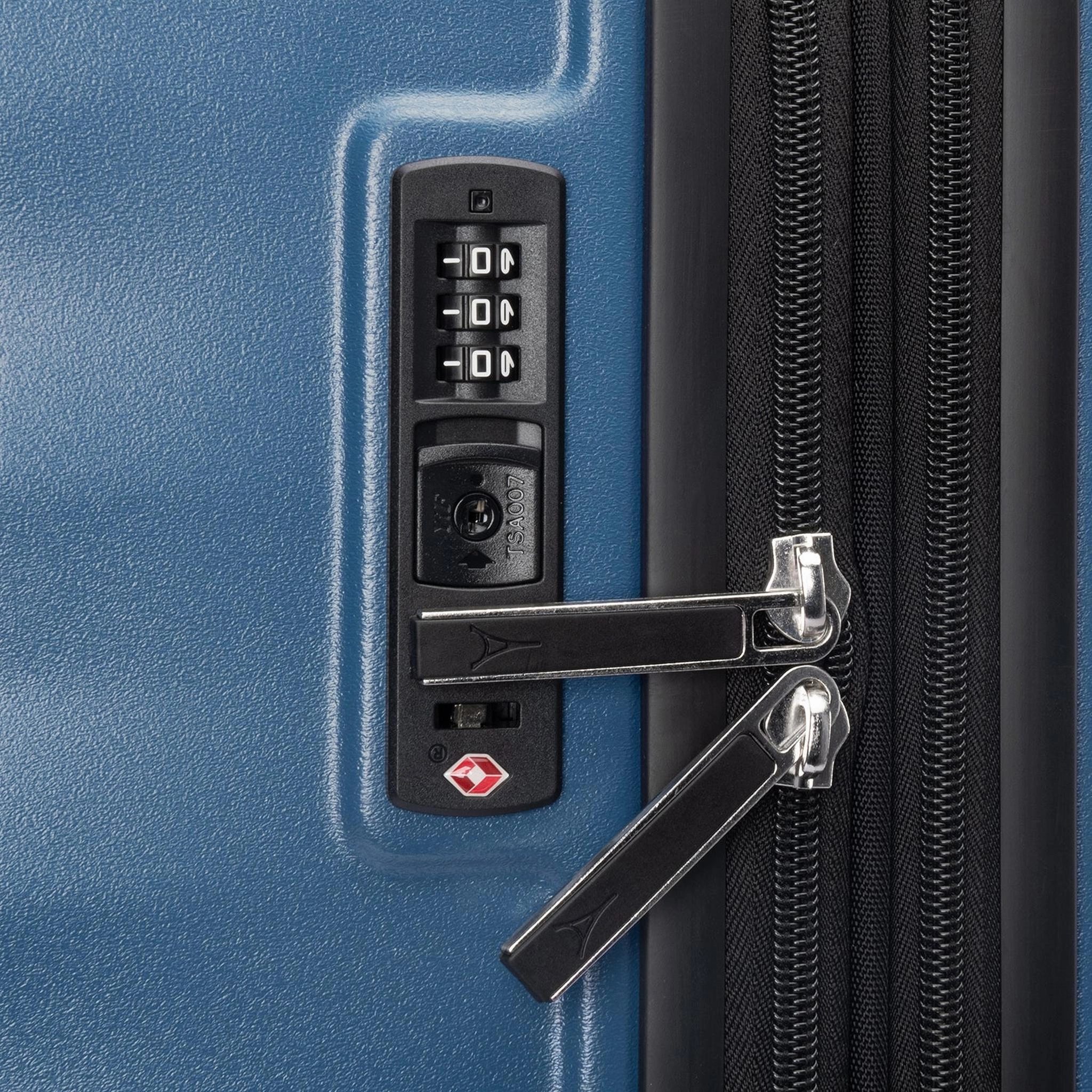 Travelpro Maxlite Air V2 Large Check-in Expandable Spinner