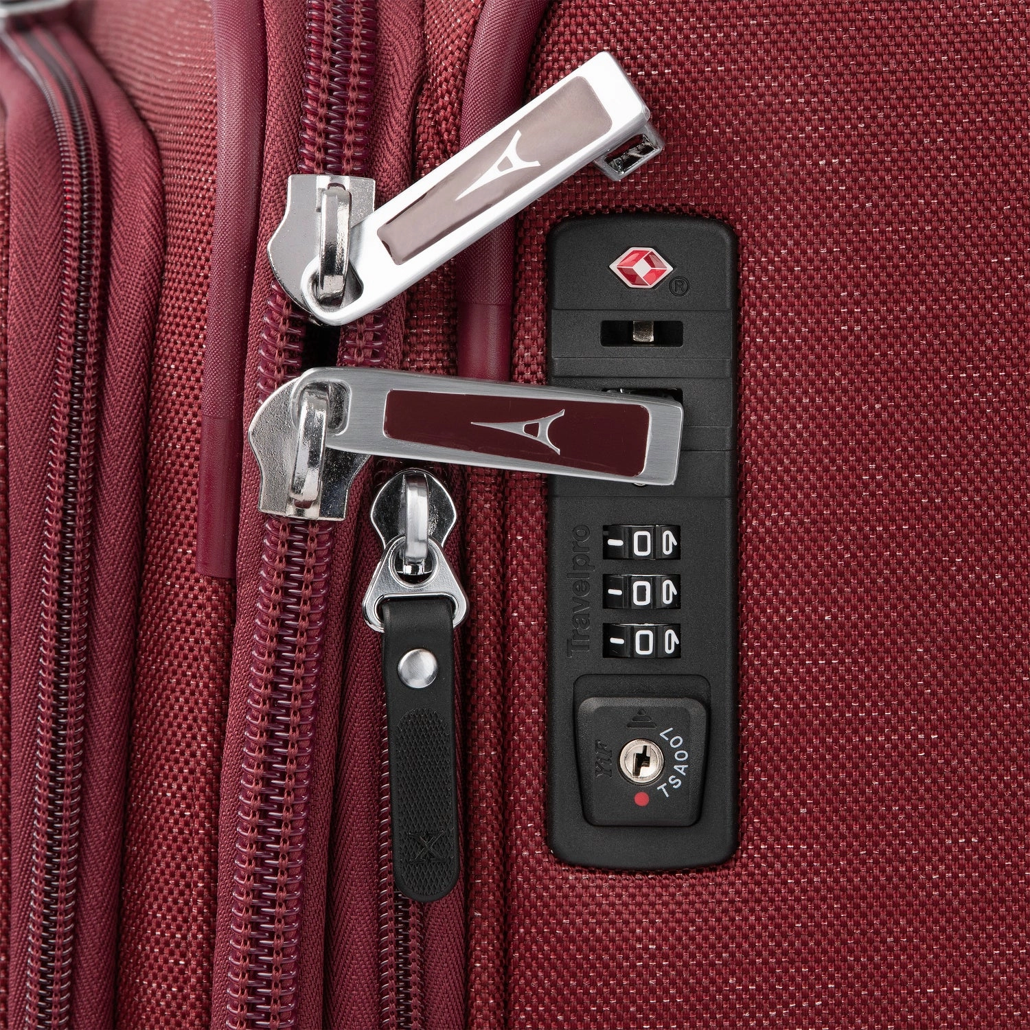 Travelpro Platinum Elite 25 Expandable Spinner
