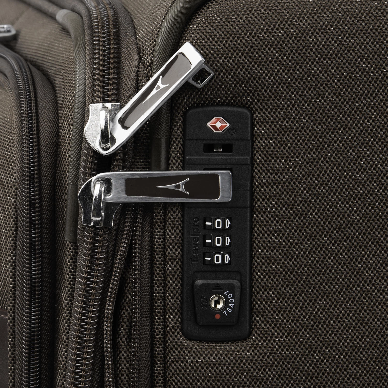 Travelpro Platinum Elite 29 Expandable Spinner
