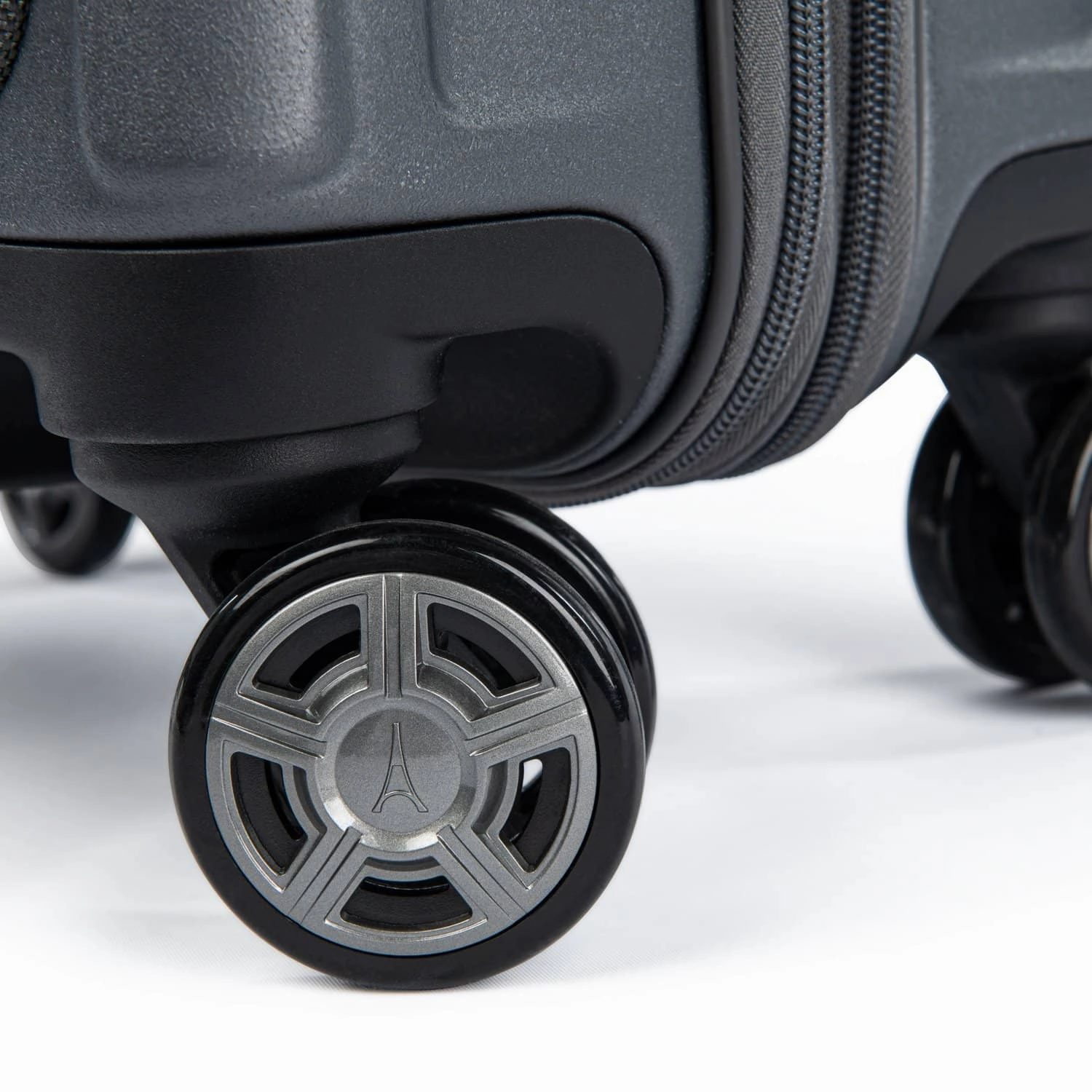 Travelpro Platinum Elite Compact Carry-on Business Plus Expandable Hardside Spinner Luggage