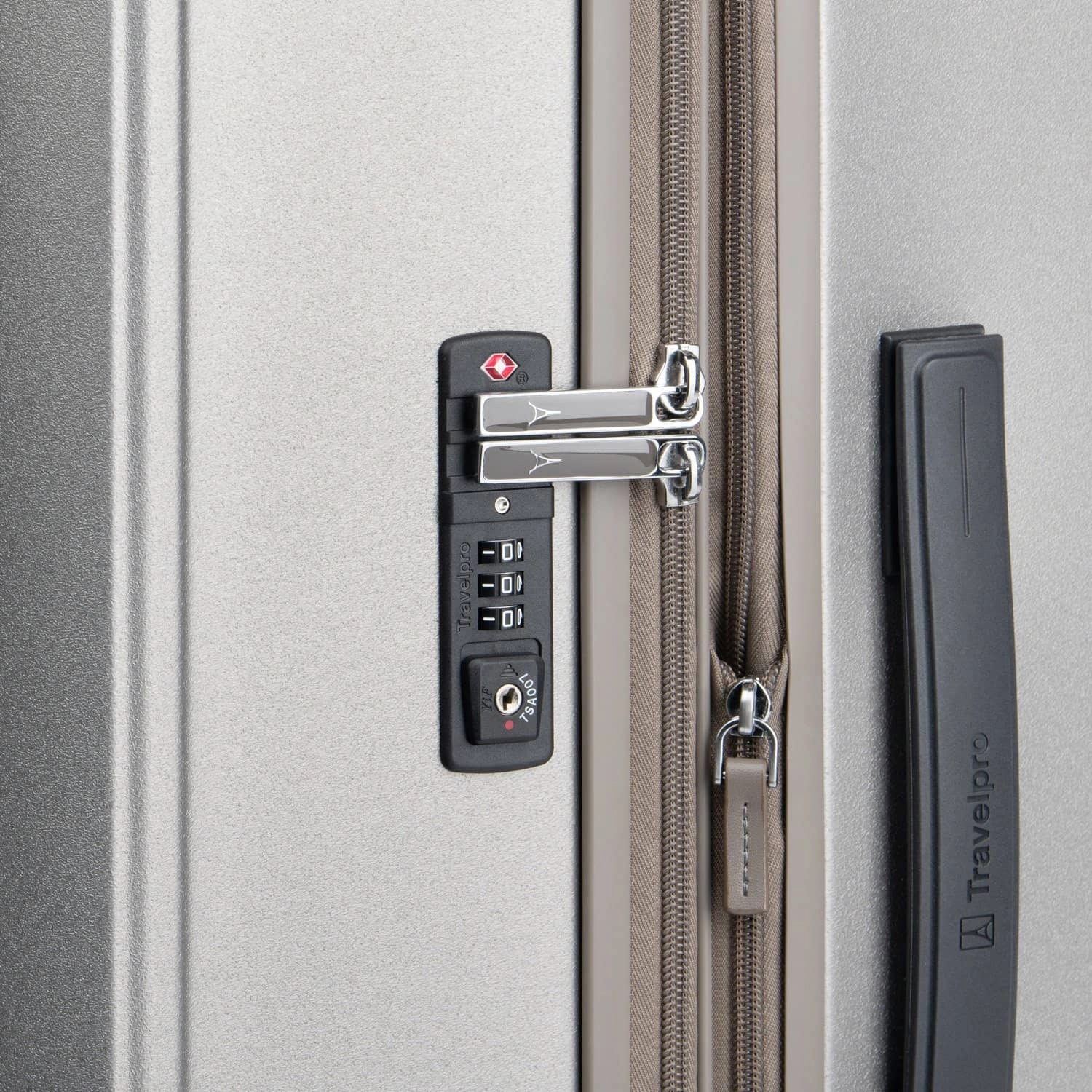 Travelpro Platinum Elite Large Check-In Expandable Hardside Spinner Luggage