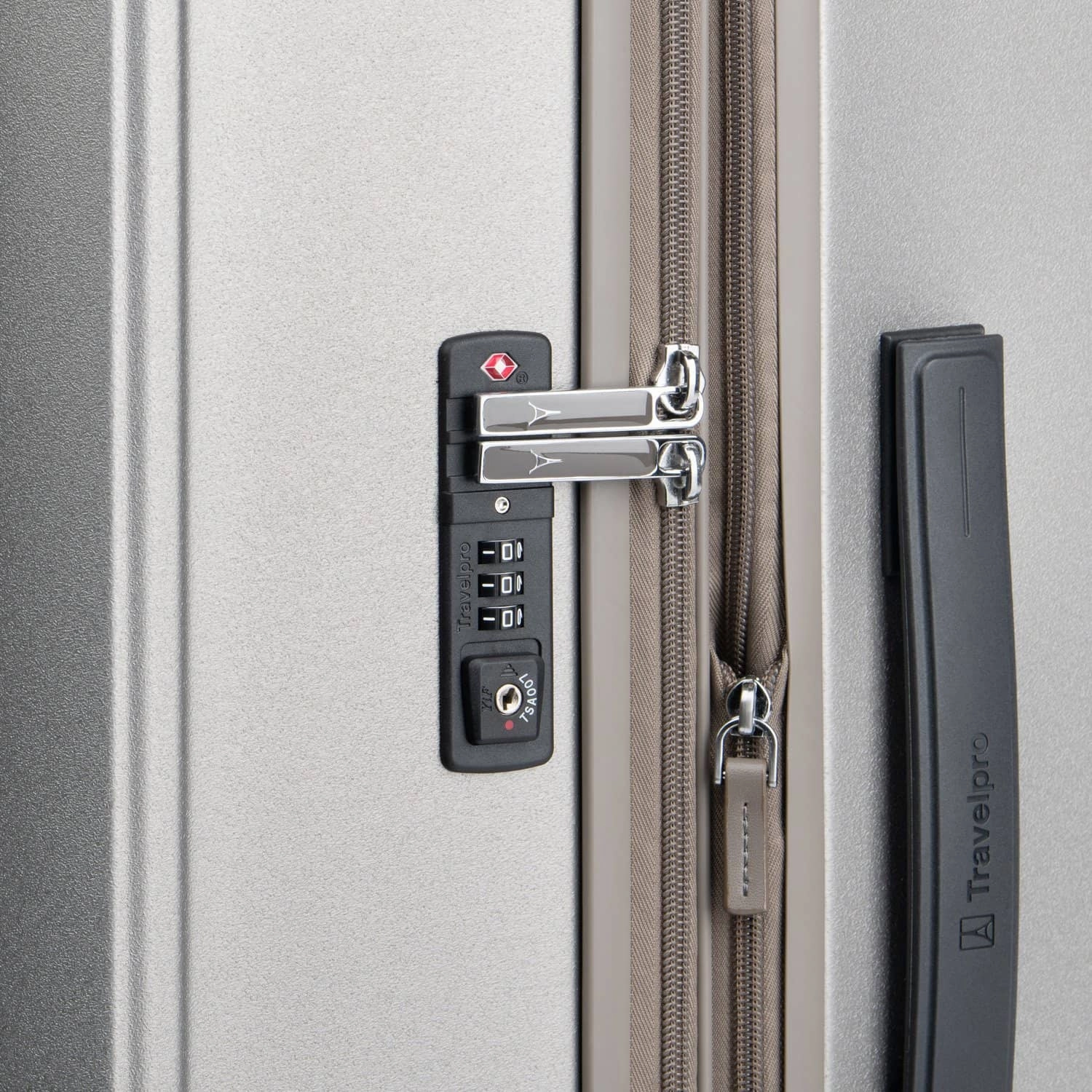 Travelpro Platinum Elite Medium Check-In Expandable Hardside Spinner Luggage