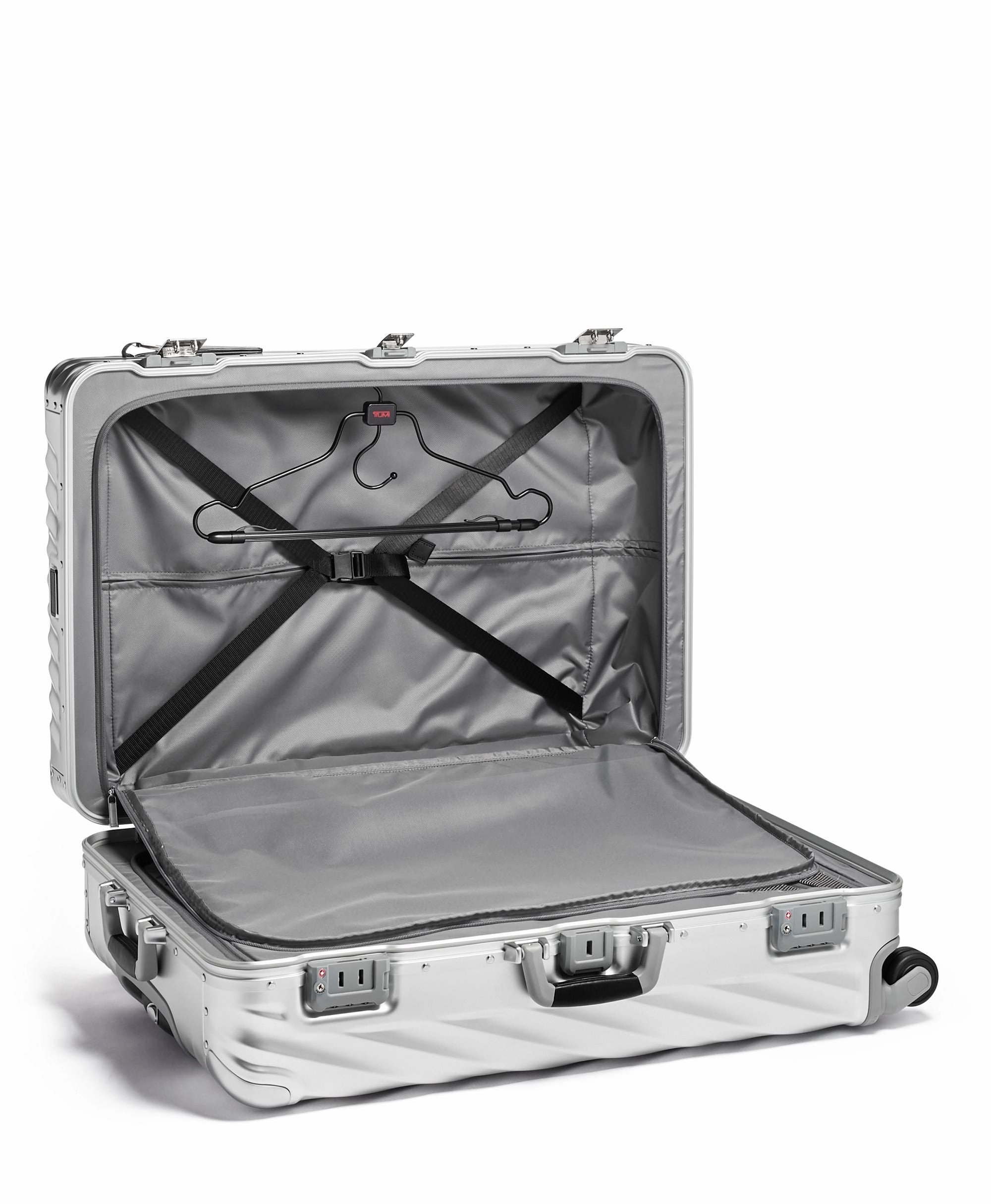 Tumi 19 Degree Aluminum Extended Trip Packing Case Large Luggage