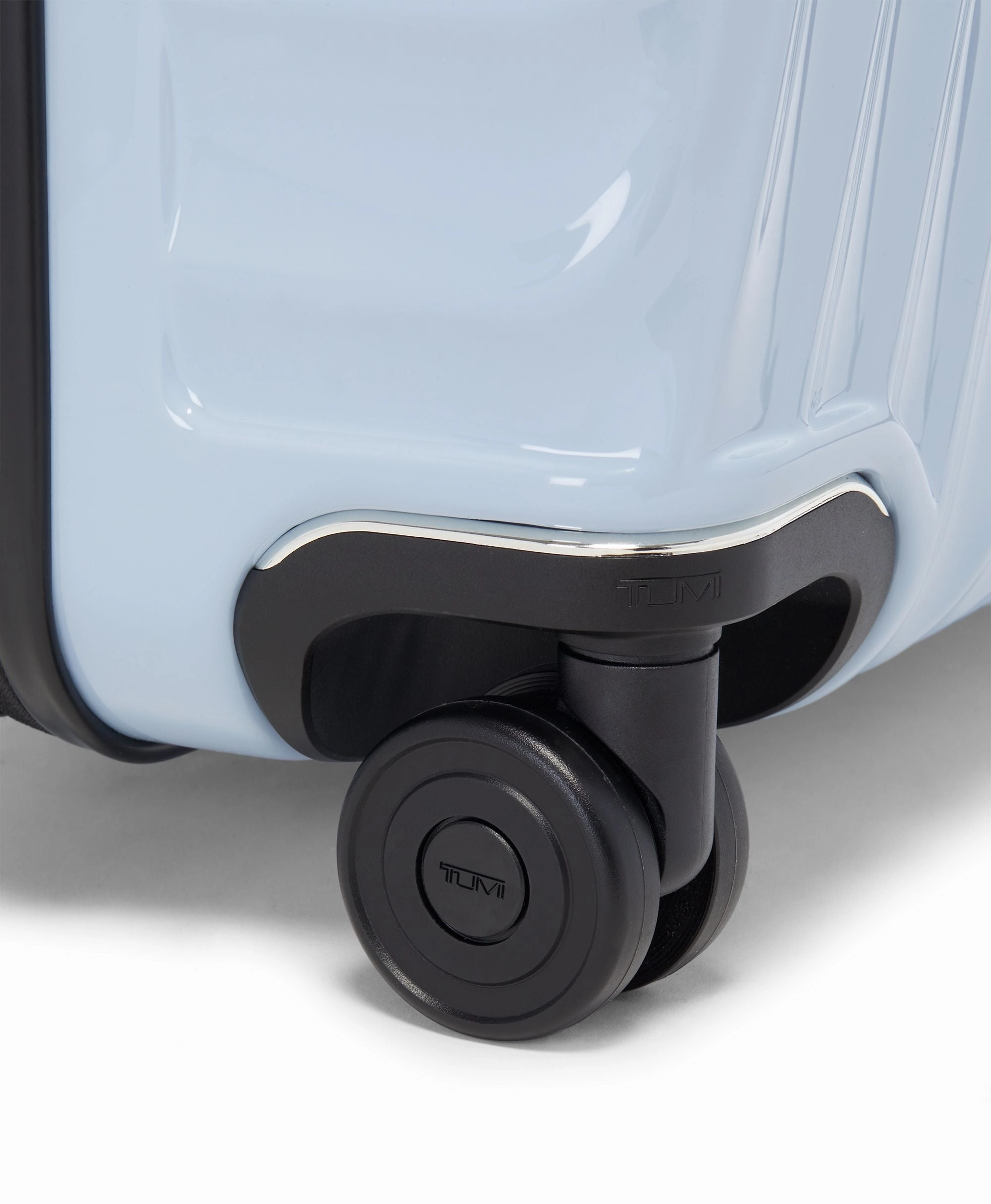 Tumi 19 Degree Extended Trip Expandable 4 Wheeled Packing Case Large Luggage