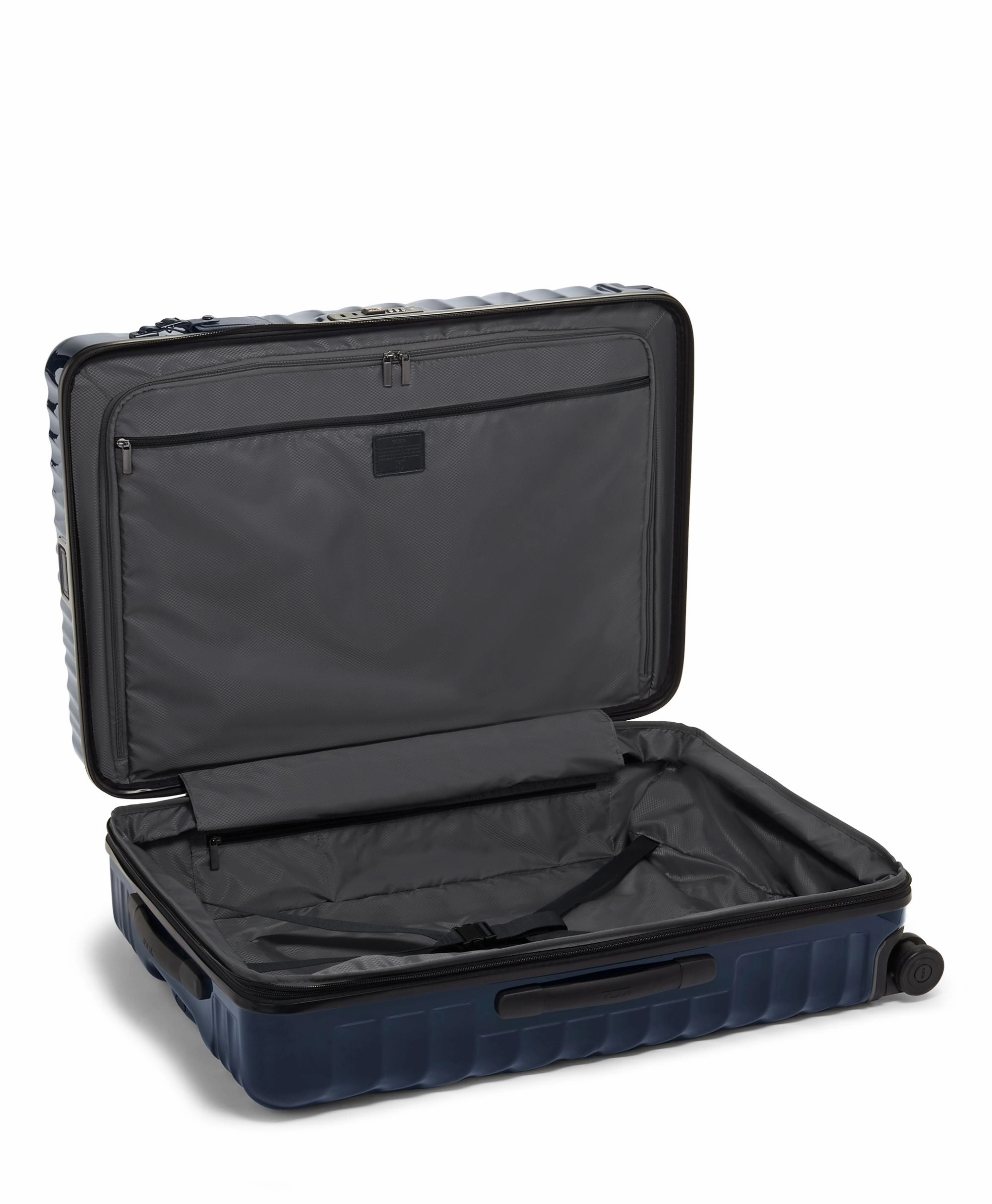 Tumi 19 Degree Extended Trip Expandable 4 Wheeled Packing Case Large Luggage
