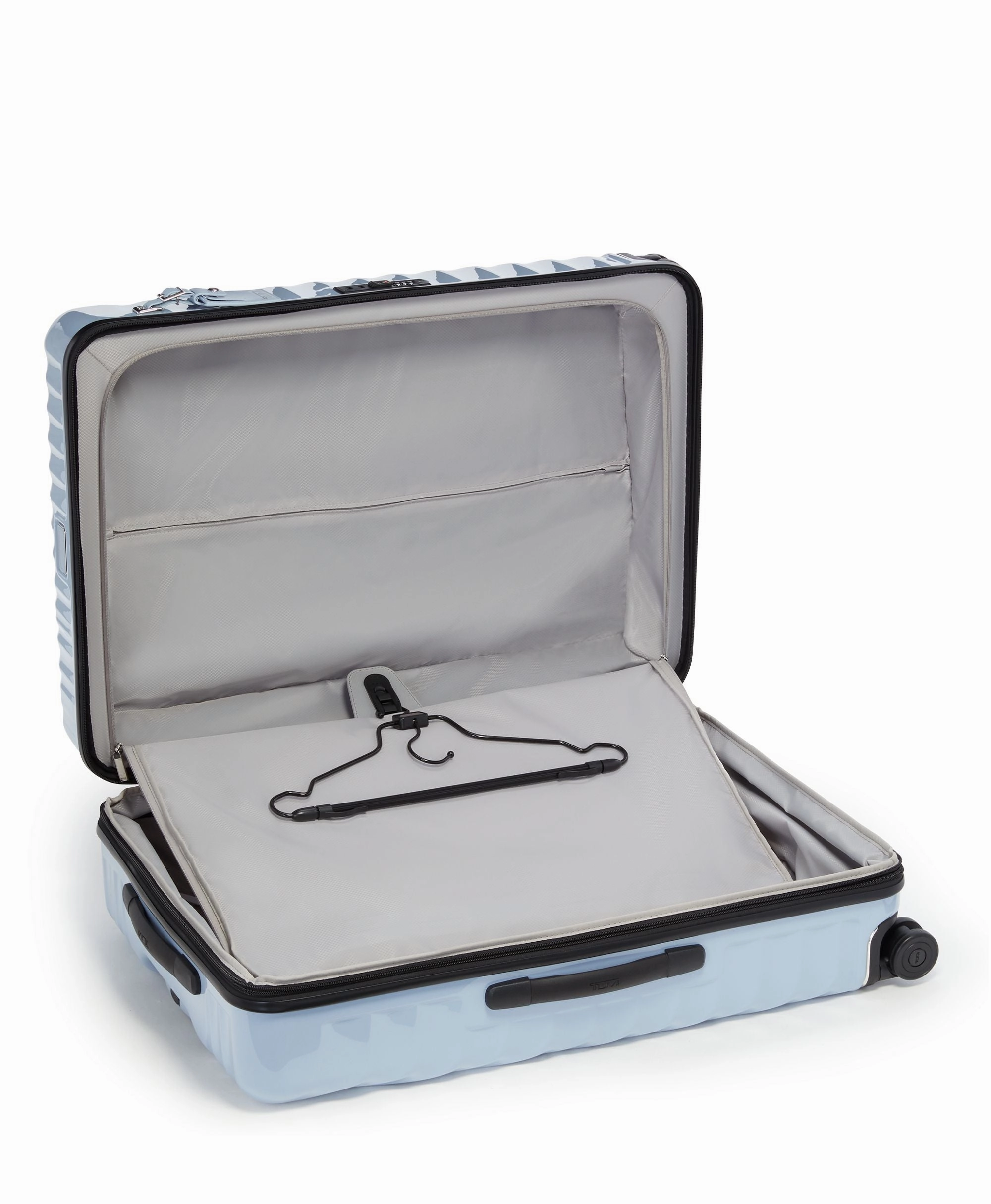 Tumi 19 Degree Extended Trip Expandable 4 Wheeled Packing Case Large Luggage