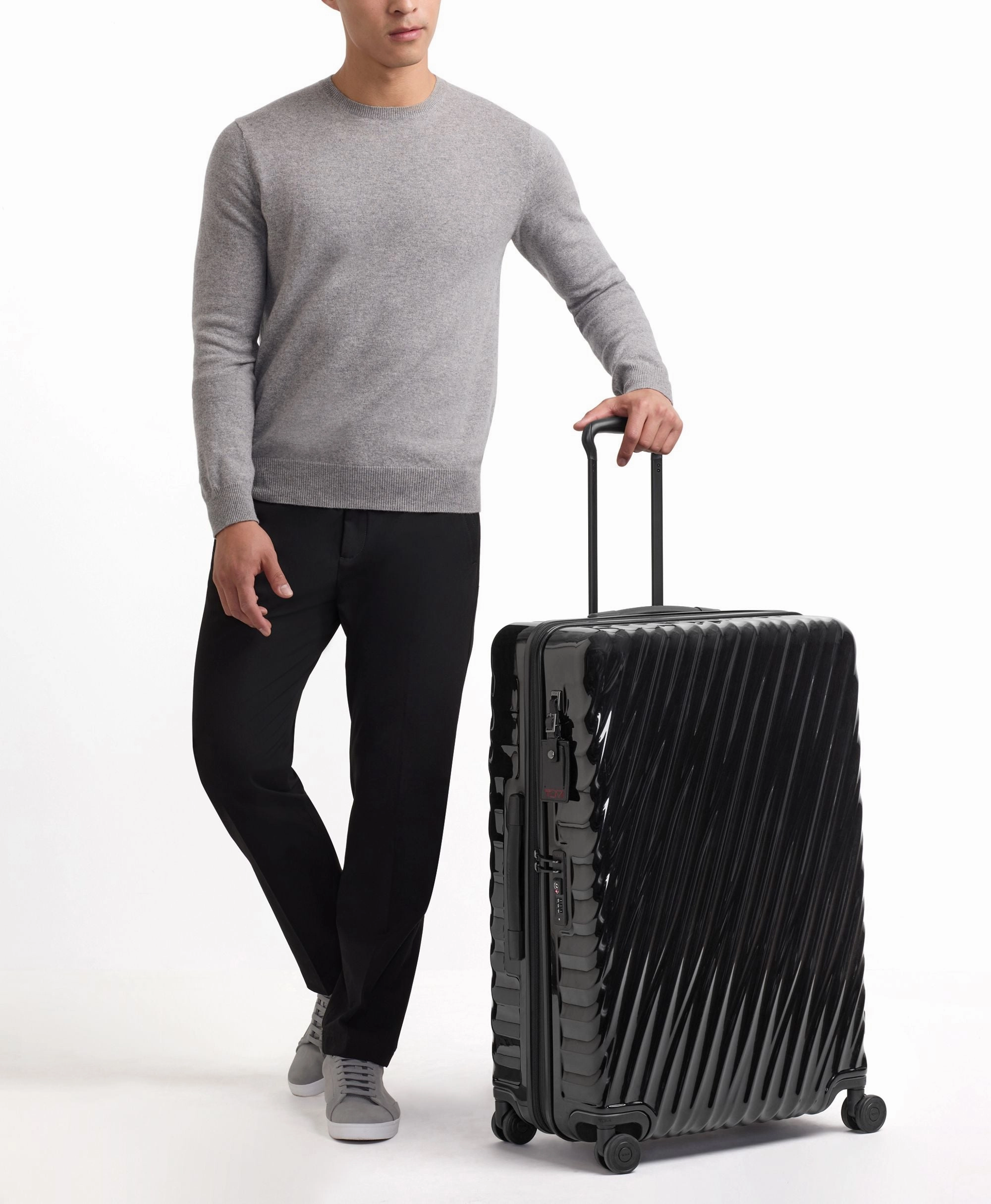 Tumi 19 Degree Extended Trip Expandable 4 Wheeled Packing Case Large Luggage