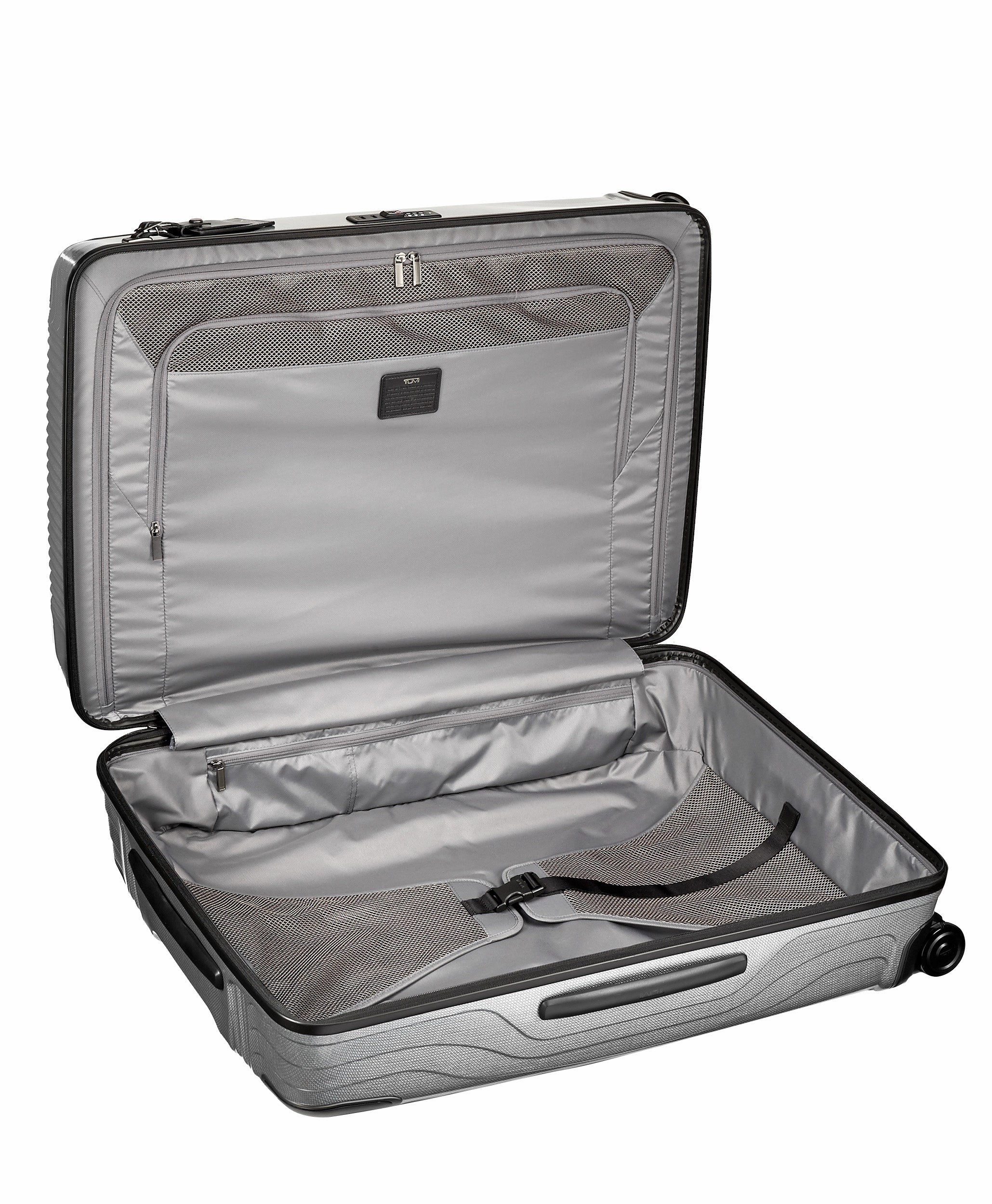 TUMI Latitude Worldwide Trip
