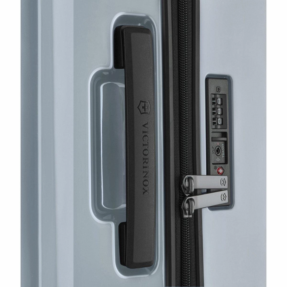 Victorinox Airox Large 4-Wheel Large Luggage