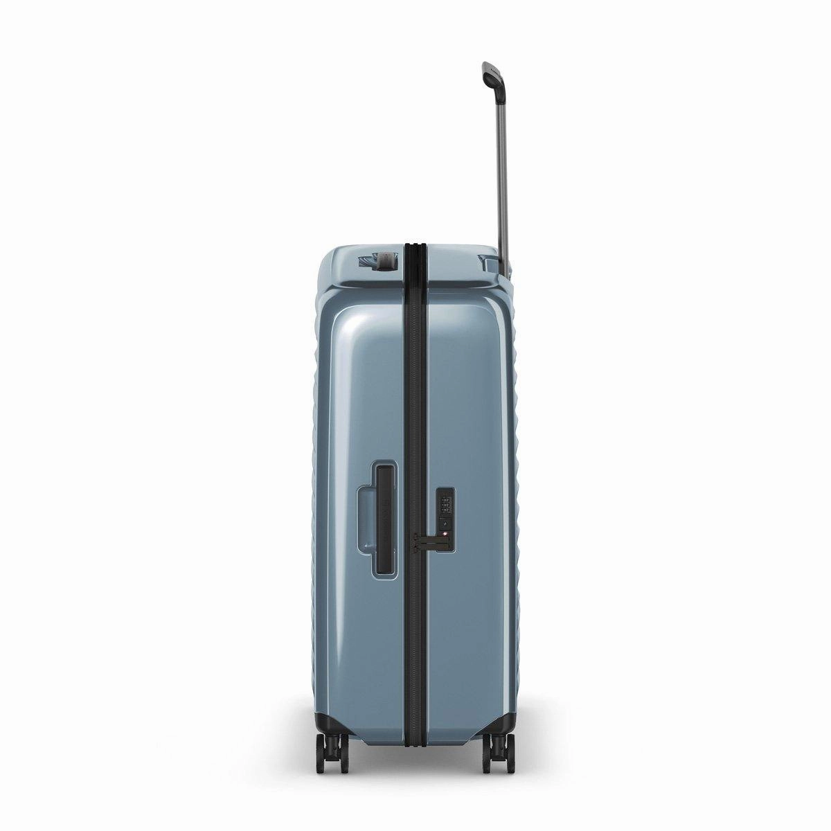 Victorinox Airox Large 4-Wheel Large Luggage