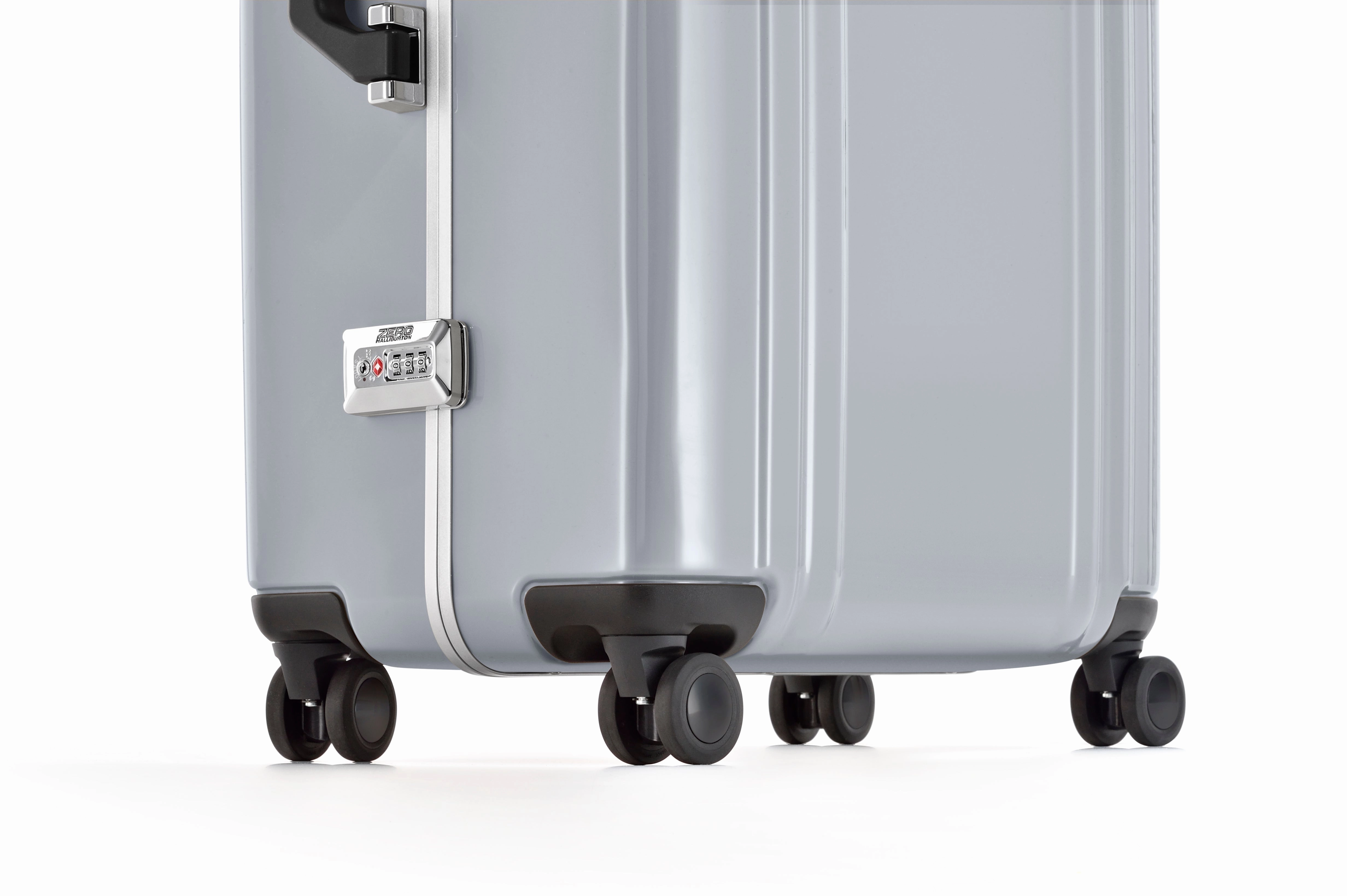 ZERO Halliburton Classic Polycarbonate 2.0 28" 4-Wheel Large Luggage