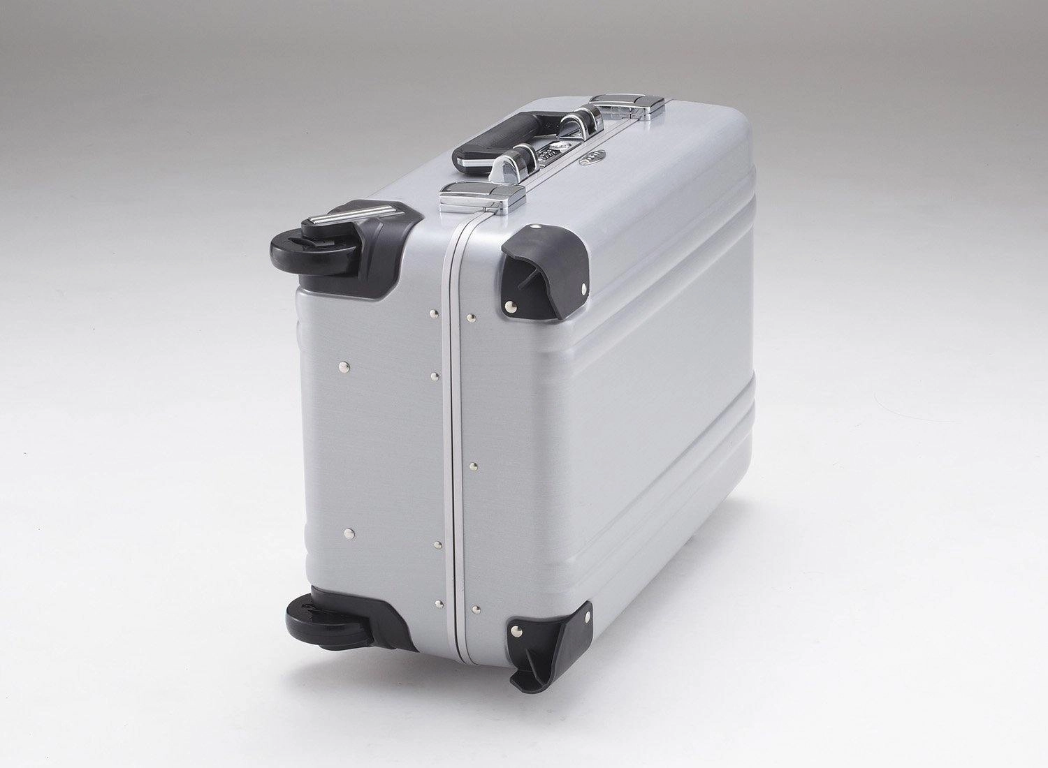 ZERO Halliburton Classic Polycarbonate Carry On 2 Wheel Travel Case