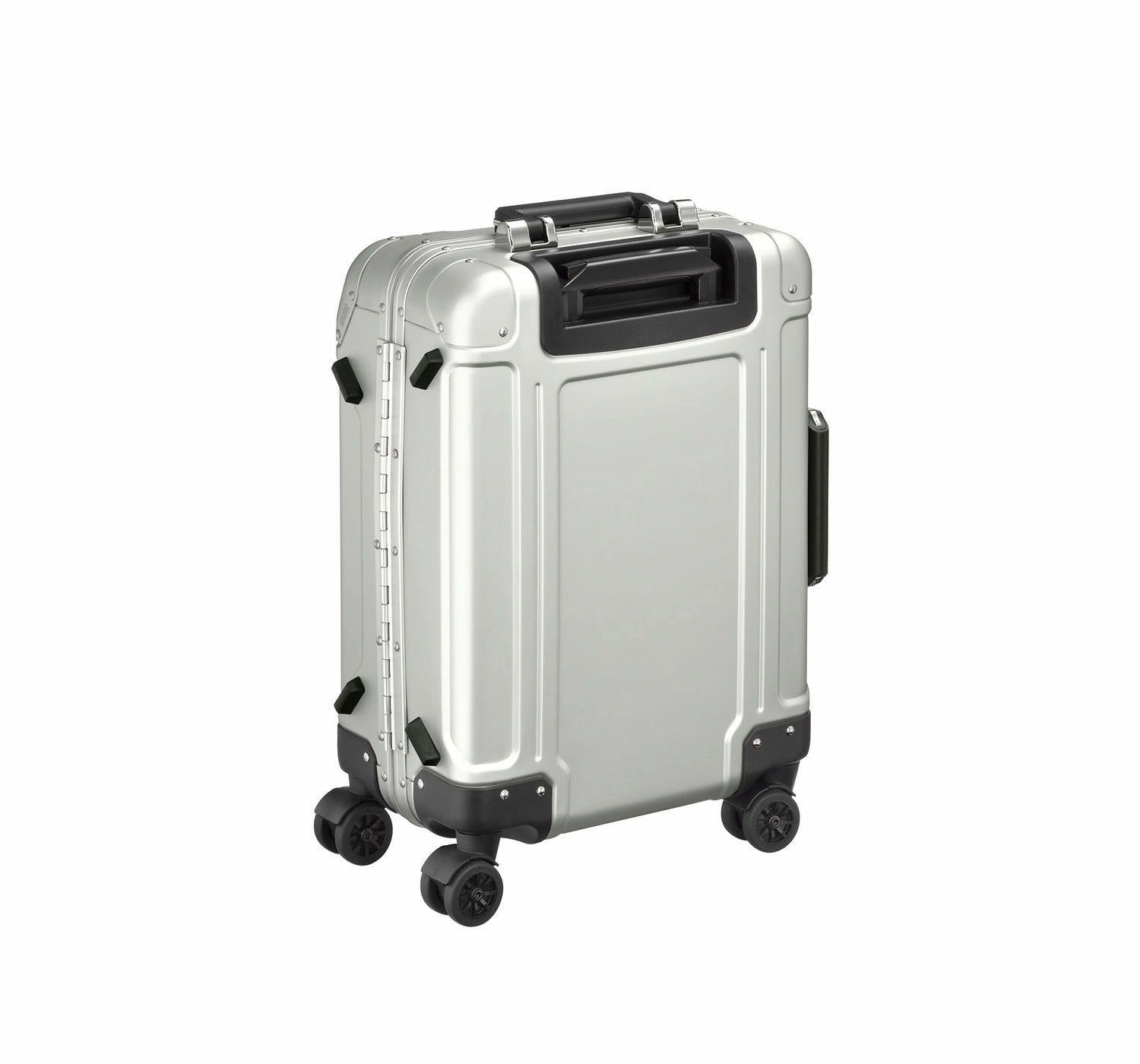 ZERO Halliburton Geo Aluminum 2.0 19" 4-Wheel Carry-On Luggage