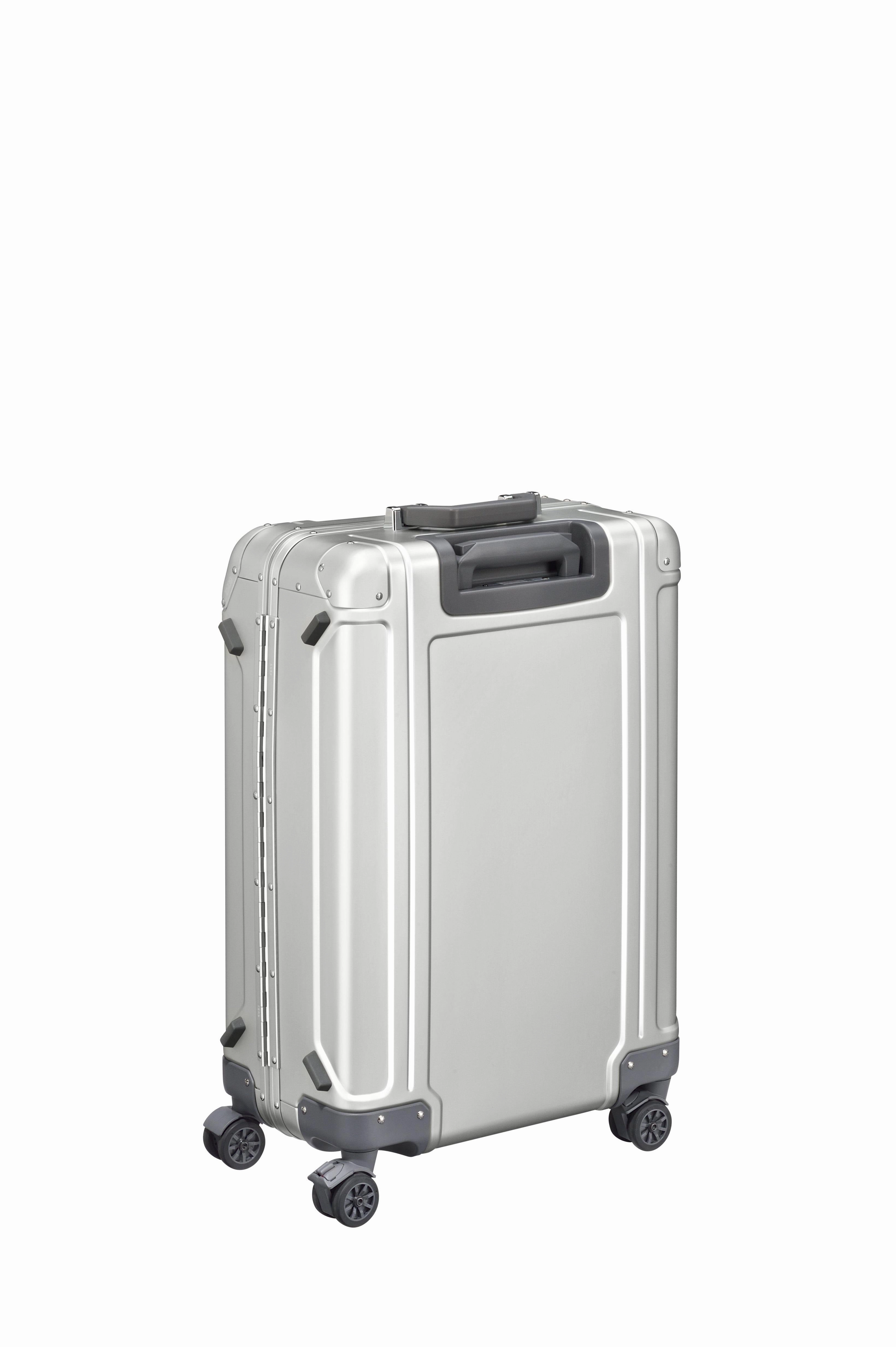 ZERO Halliburton GEO Aluminum 3.0 24" 4-Wheel Medium Luggage