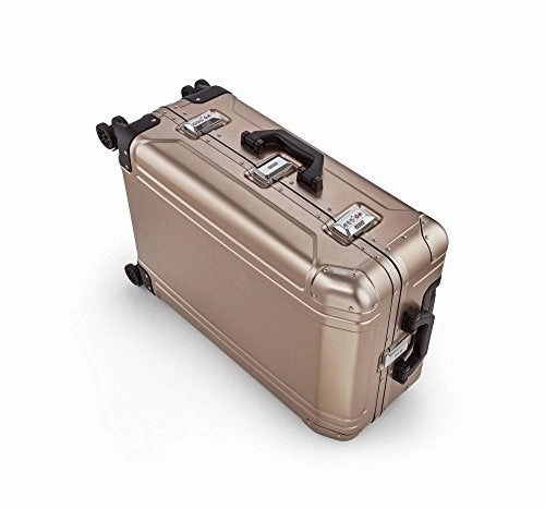 Zero Halliburton Geo Aluminum 3.0 24" Spinner Travel Case in Silver